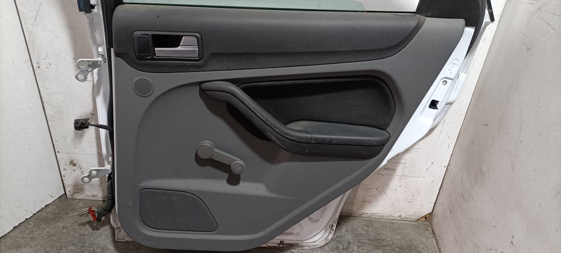 Elevalunas trasero derecho FORD FOCUS LIM