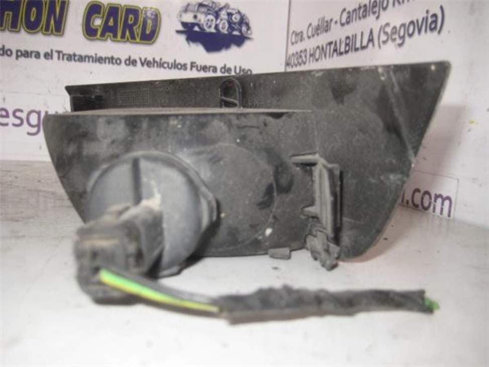 Faro antiniebla trasero izquierdo FORD FOCUS LIM