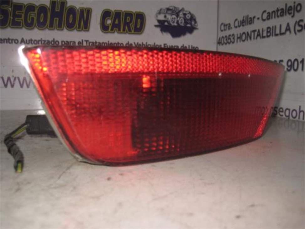 Faro antiniebla trasero izquierdo FORD FOCUS LIM 2