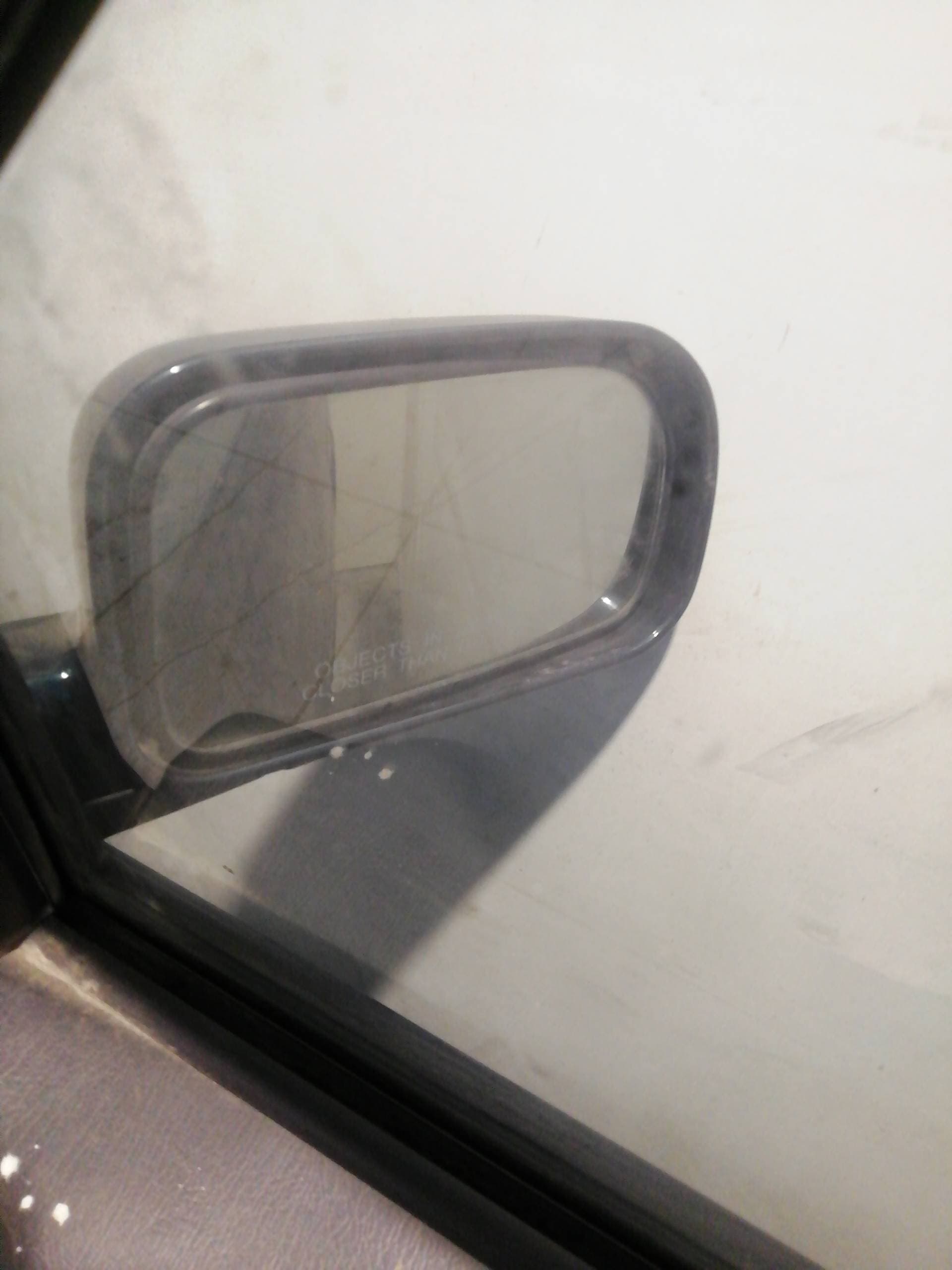 Retrovisor derecho MITSUBISHI CARISMA BERLINA 4 (DA0)