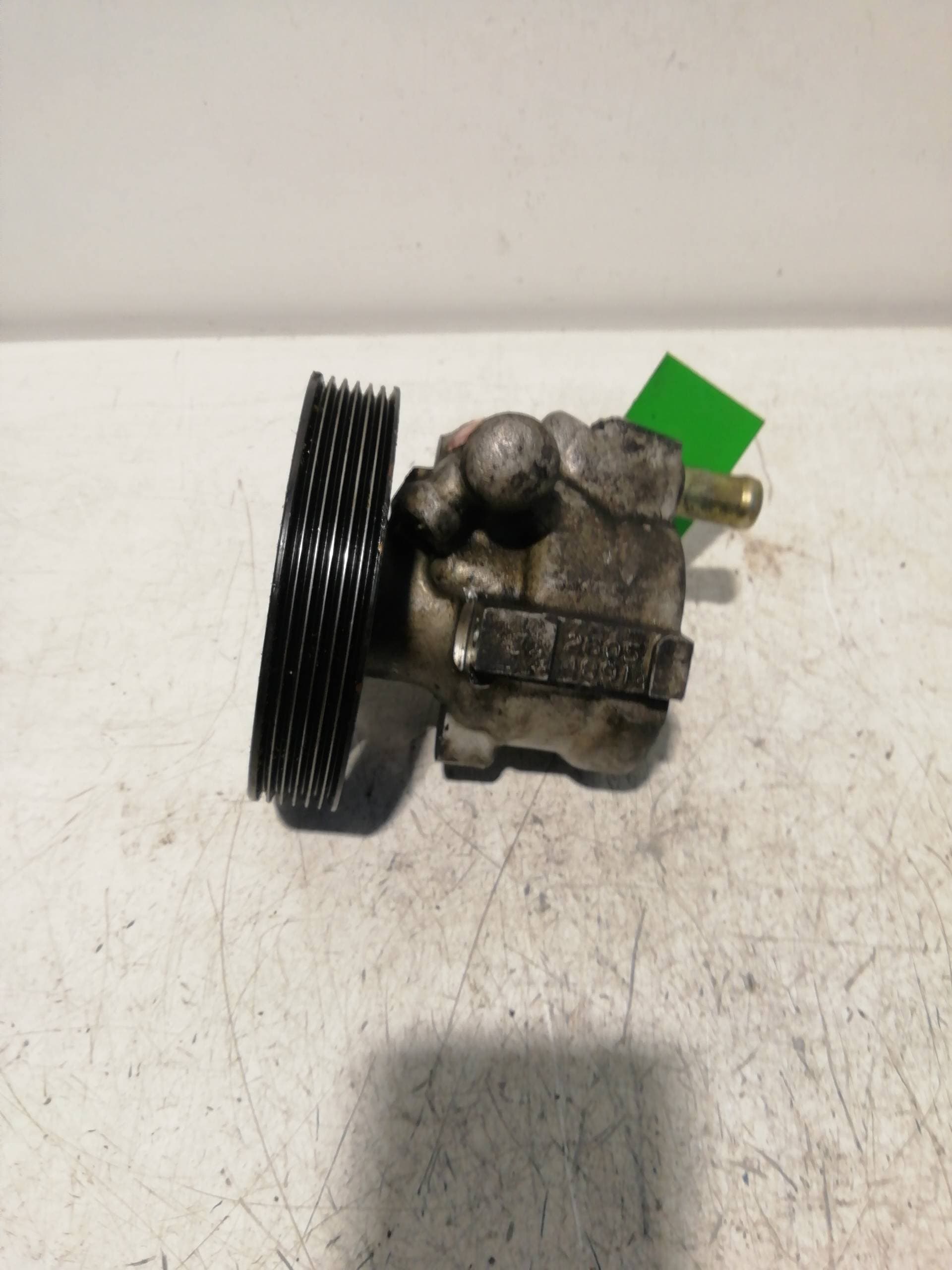 Bomba direccion MITSUBISHI CARISMA BERLINA 4 (DA0) 5