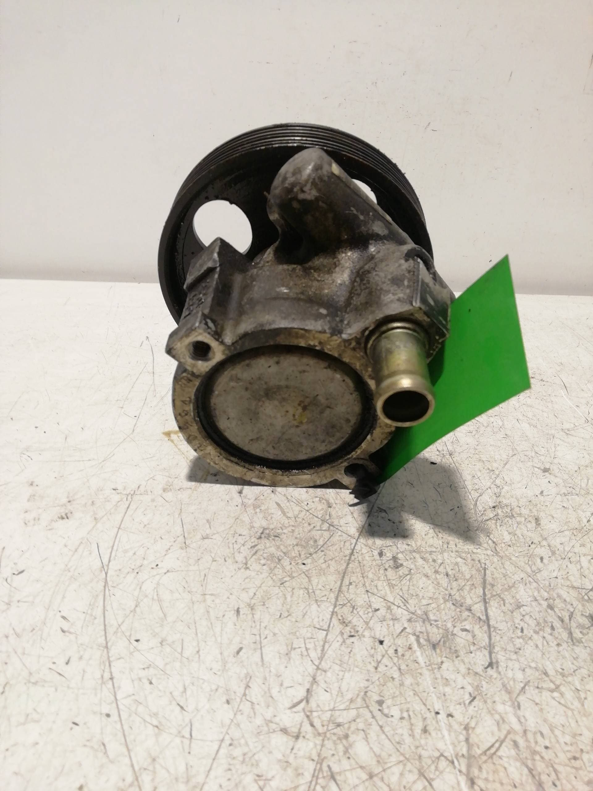 Bomba direccion MITSUBISHI CARISMA BERLINA 4 (DA0) 4
