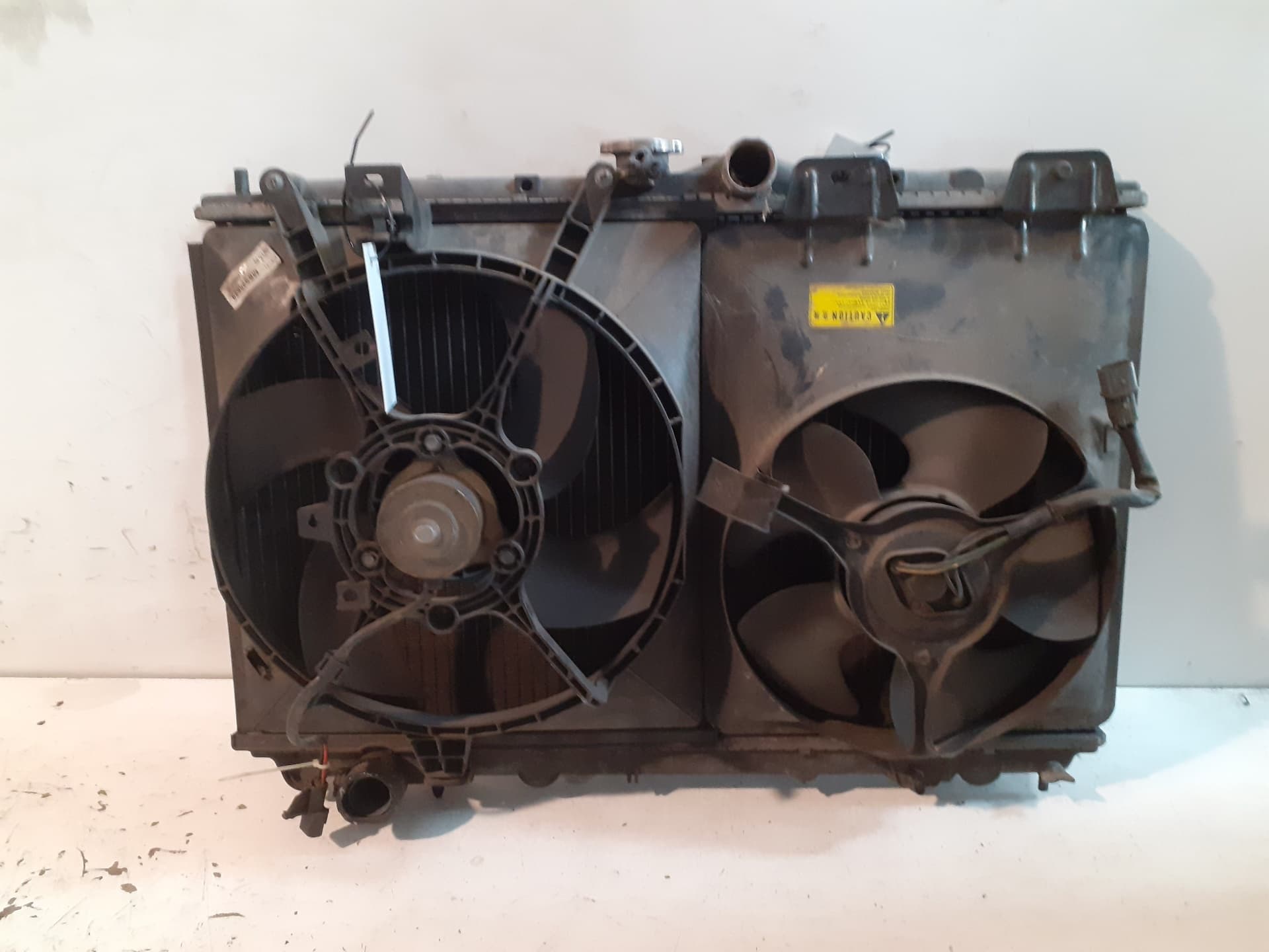 Electroventilador MITSUBISHI CARISMA BERLINA 4 (DA0)