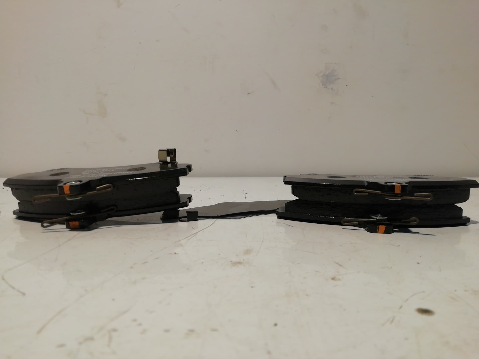 Pastillas de freno MITSUBISHI CARISMA BERLINA 4 (DA0)