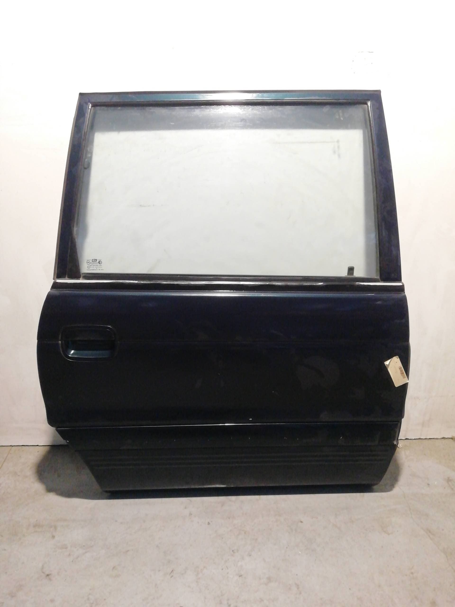 Puerta trasera derecha MITSUBISHI CARISMA BERLINA 4 (DA0)