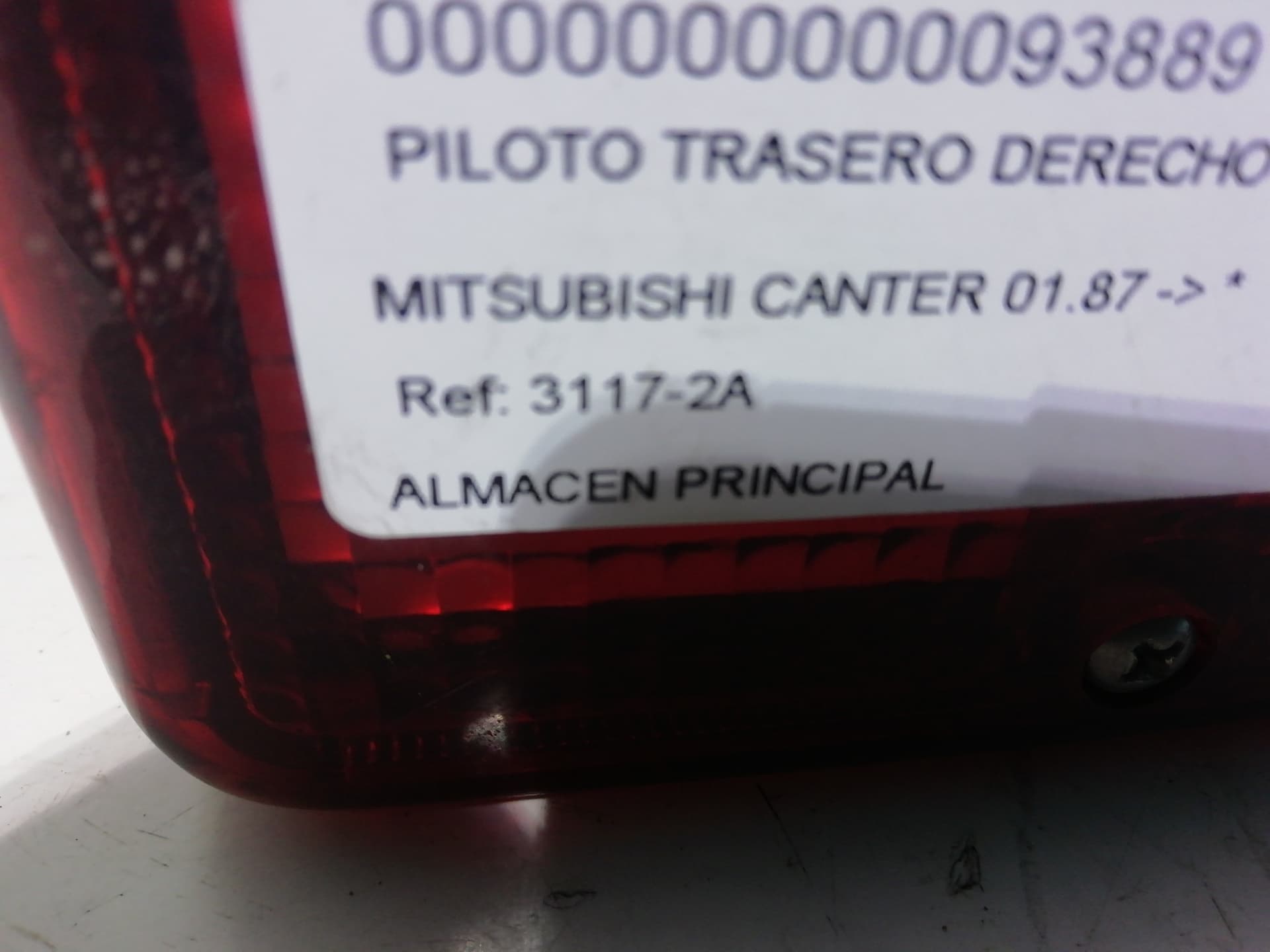 Piloto trasero derecho MITSUBISHI CARISMA BERLINA 4 (DA0) 2