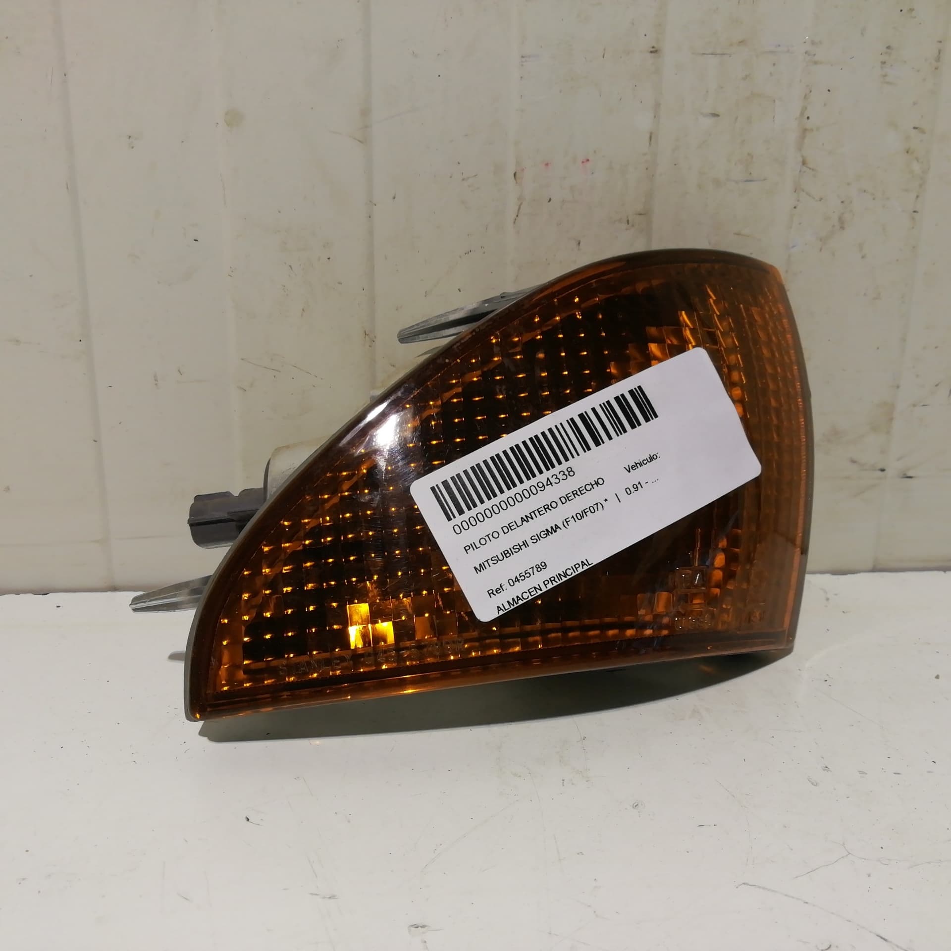 Recambio MITSUBISHI CARISMA BERLINA 4 (DA0) ref. 0455789