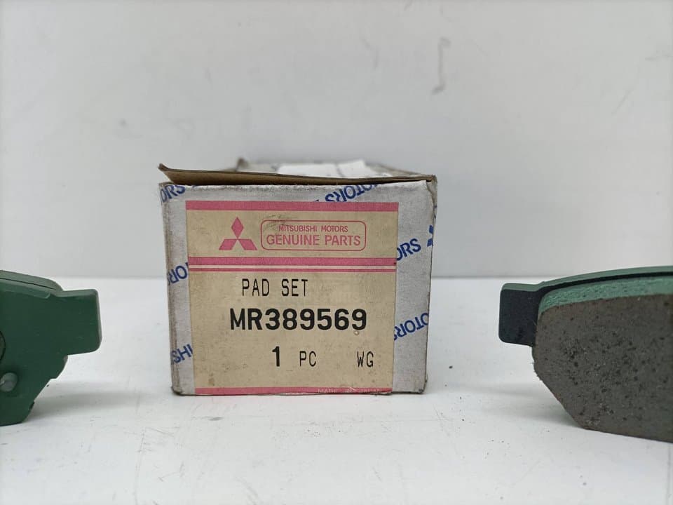 Pastillas de freno MITSUBISHI CARISMA BERLINA 4 (DA0) 2
