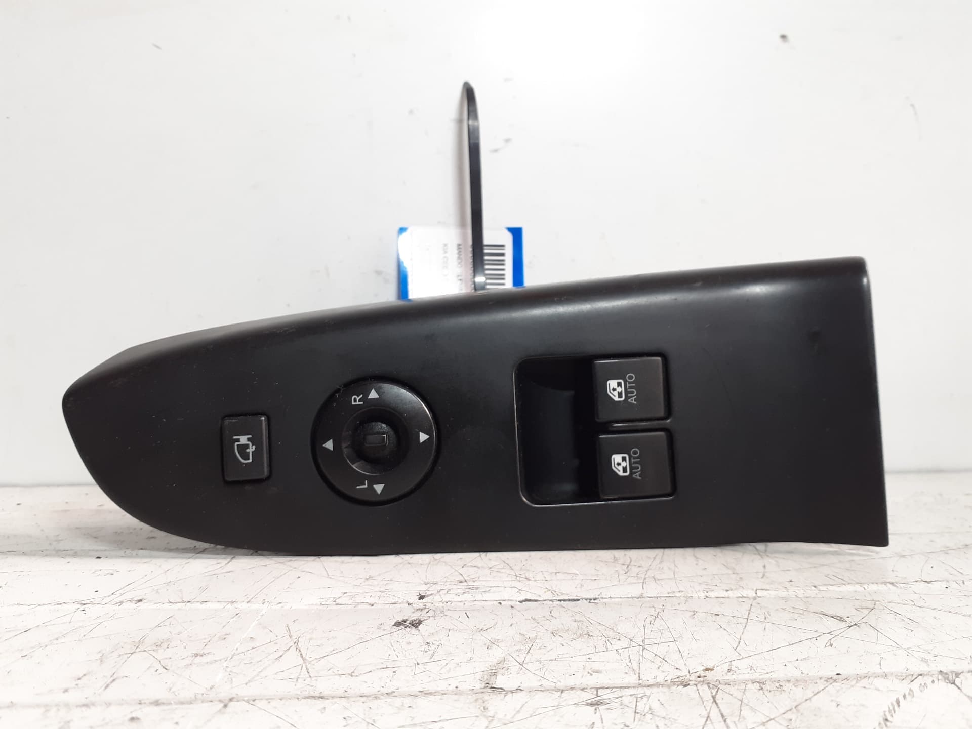 Mando elevalunas delantero izquierdo CITROEN AX