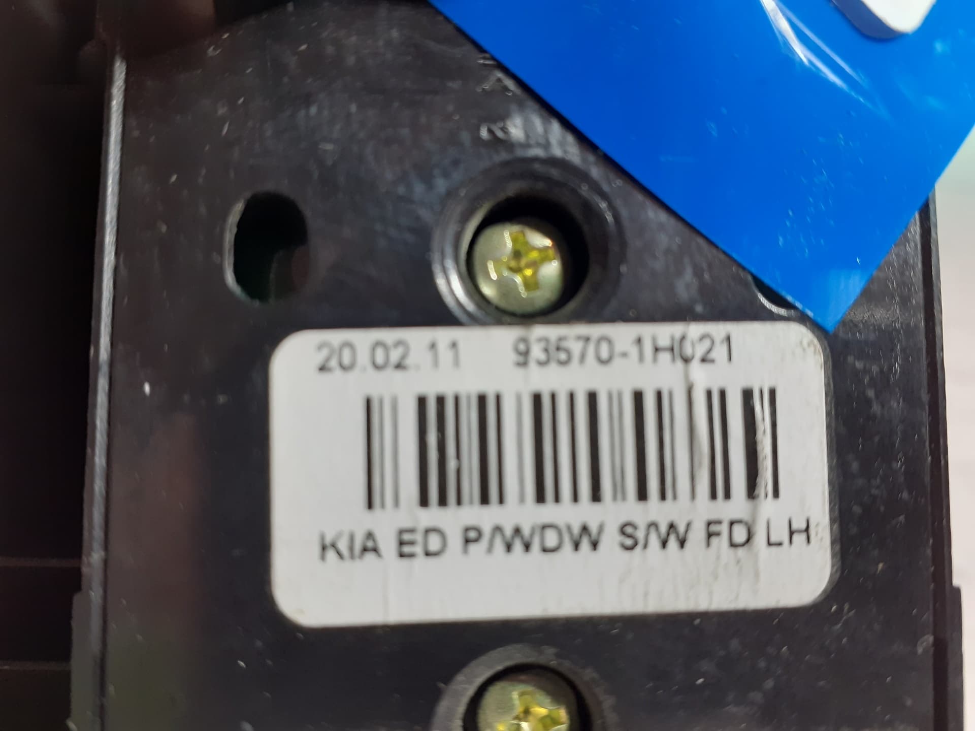 Mando elevalunas delantero izquierdo CITROEN AX 3
