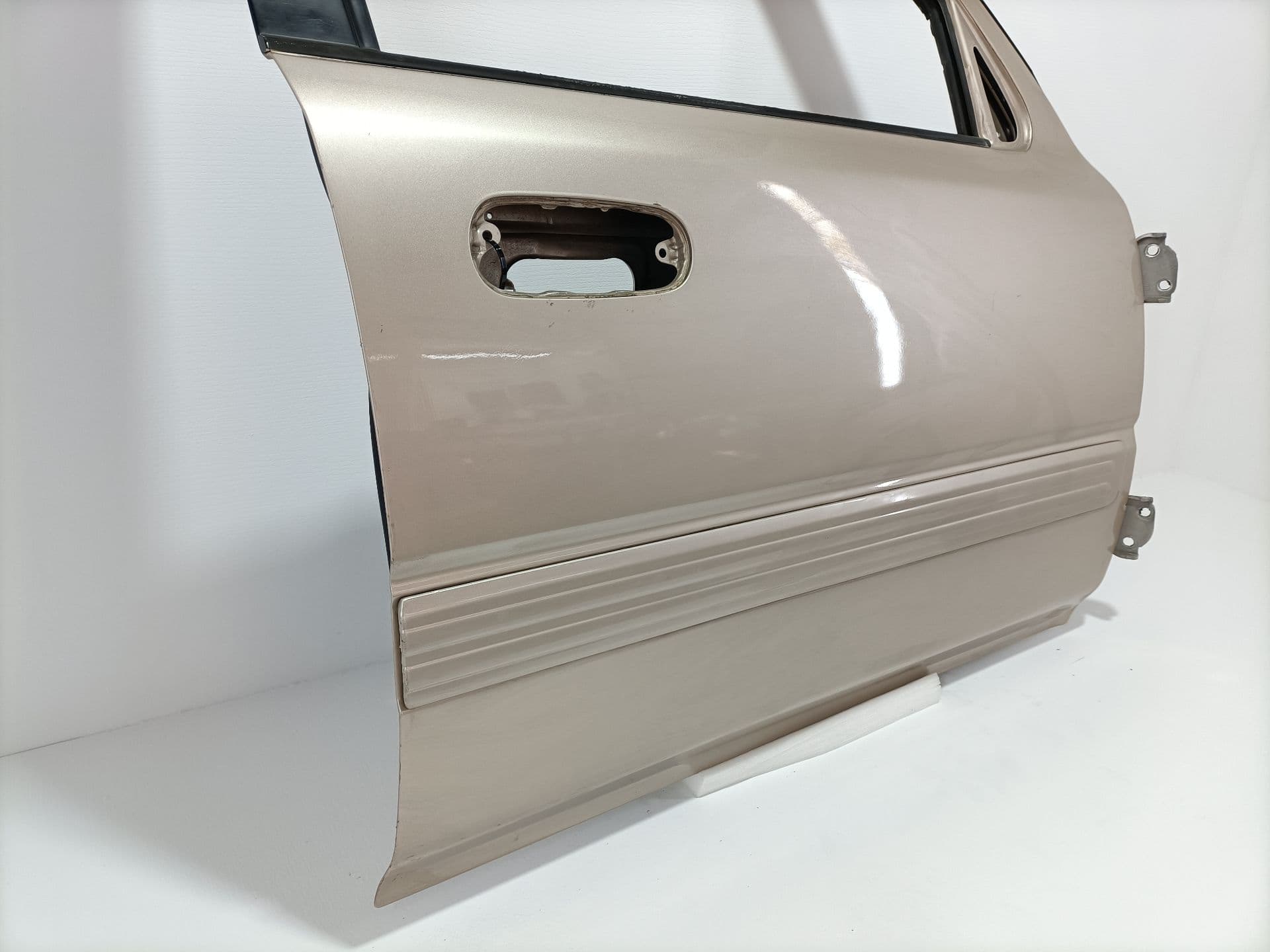 Puerta delantera derecha HONDA CR-V (RD1/3) 4