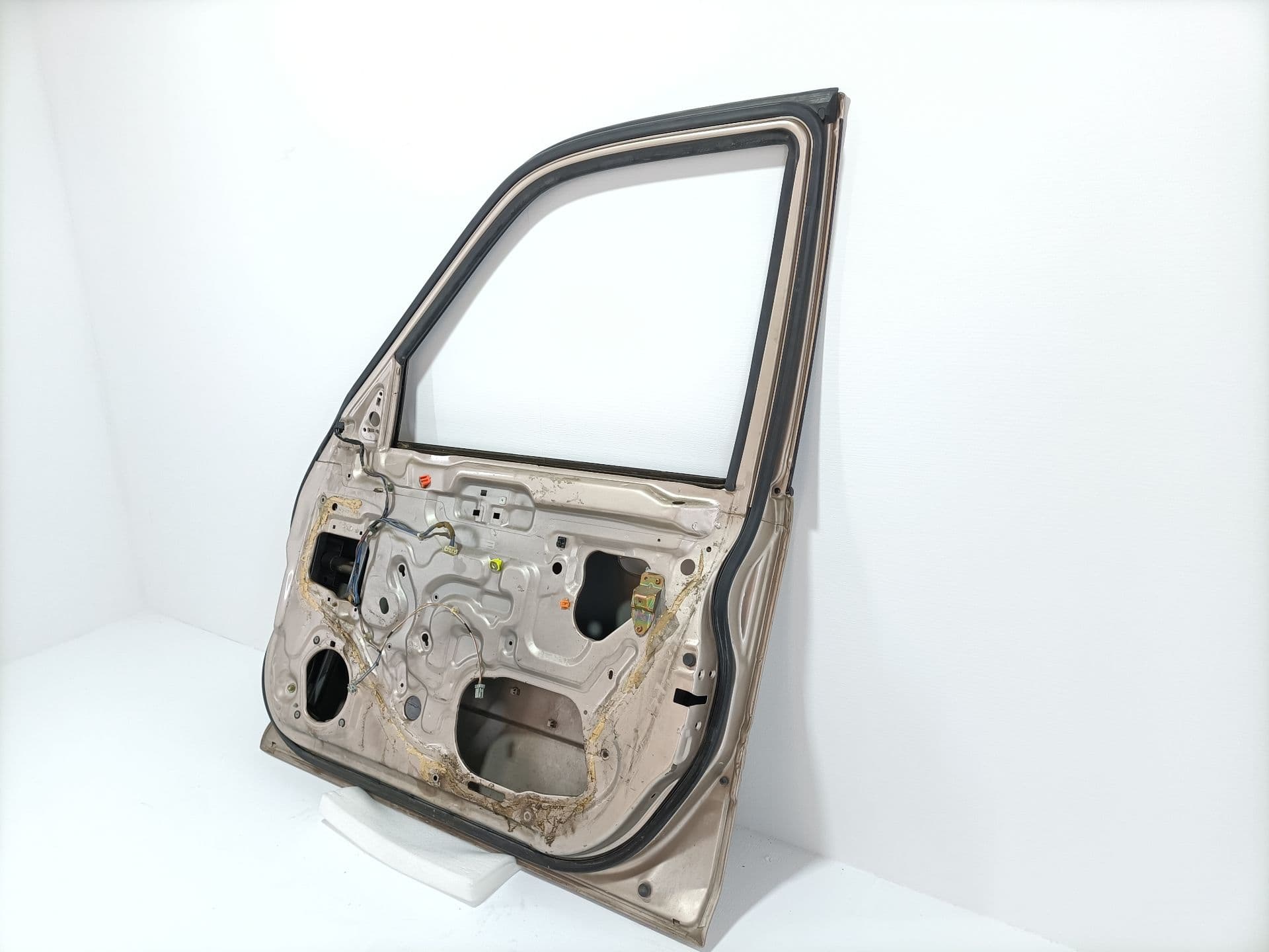 Puerta delantera derecha HONDA CR-V (RD1/3) 2