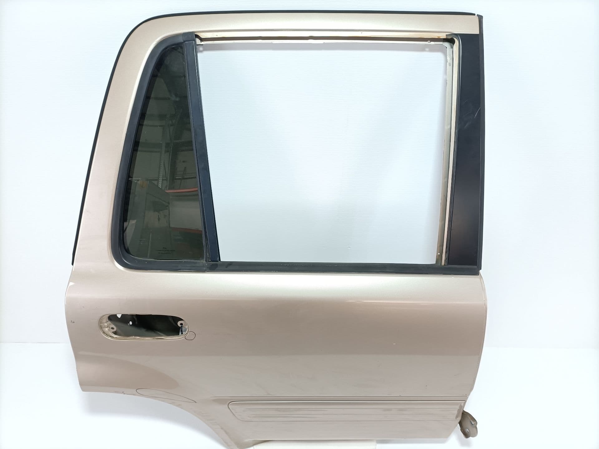 Puerta trasera derecha HONDA CR-V (RD1/3) 5