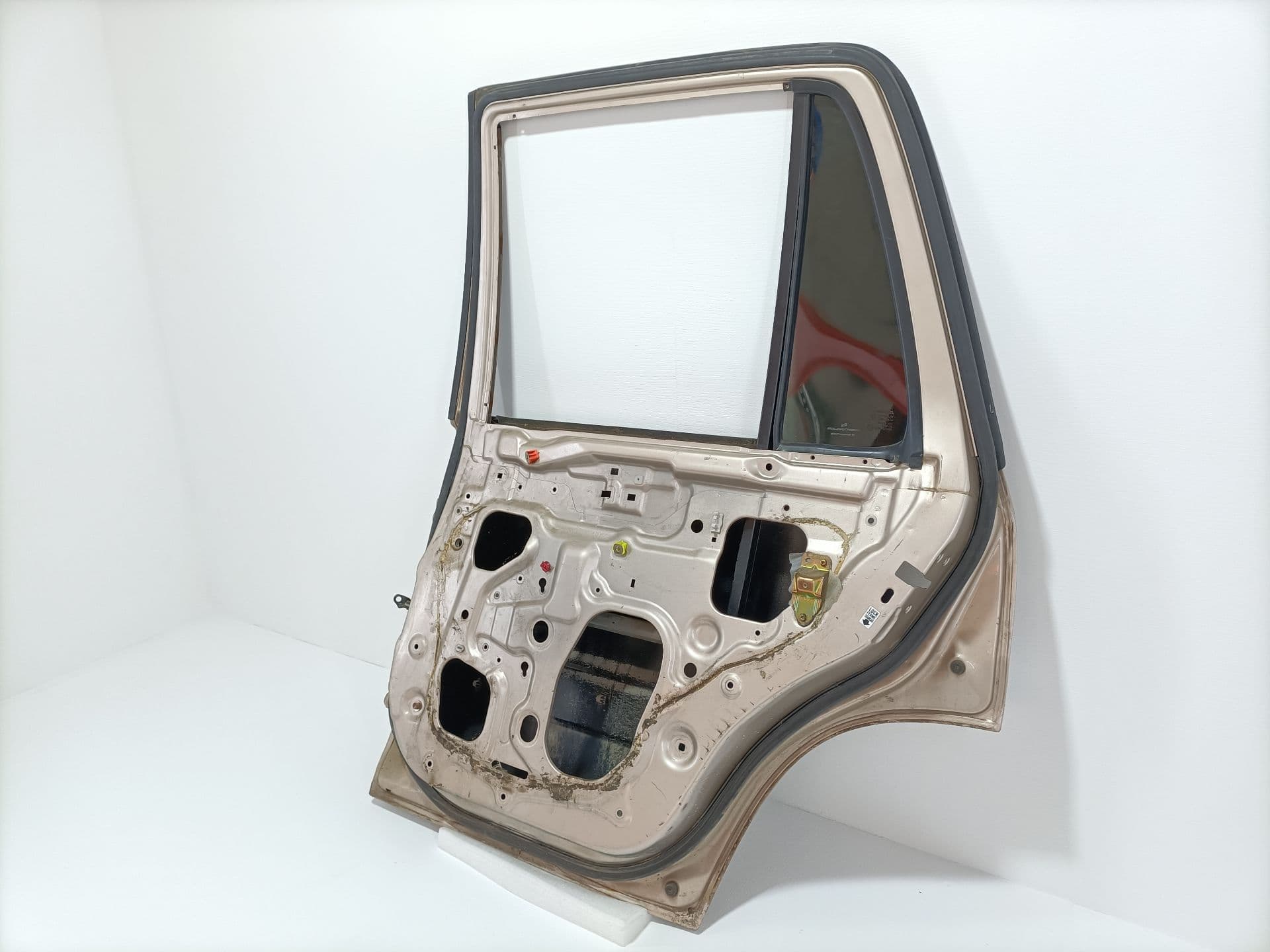 Puerta trasera derecha HONDA CR-V (RD1/3) 2