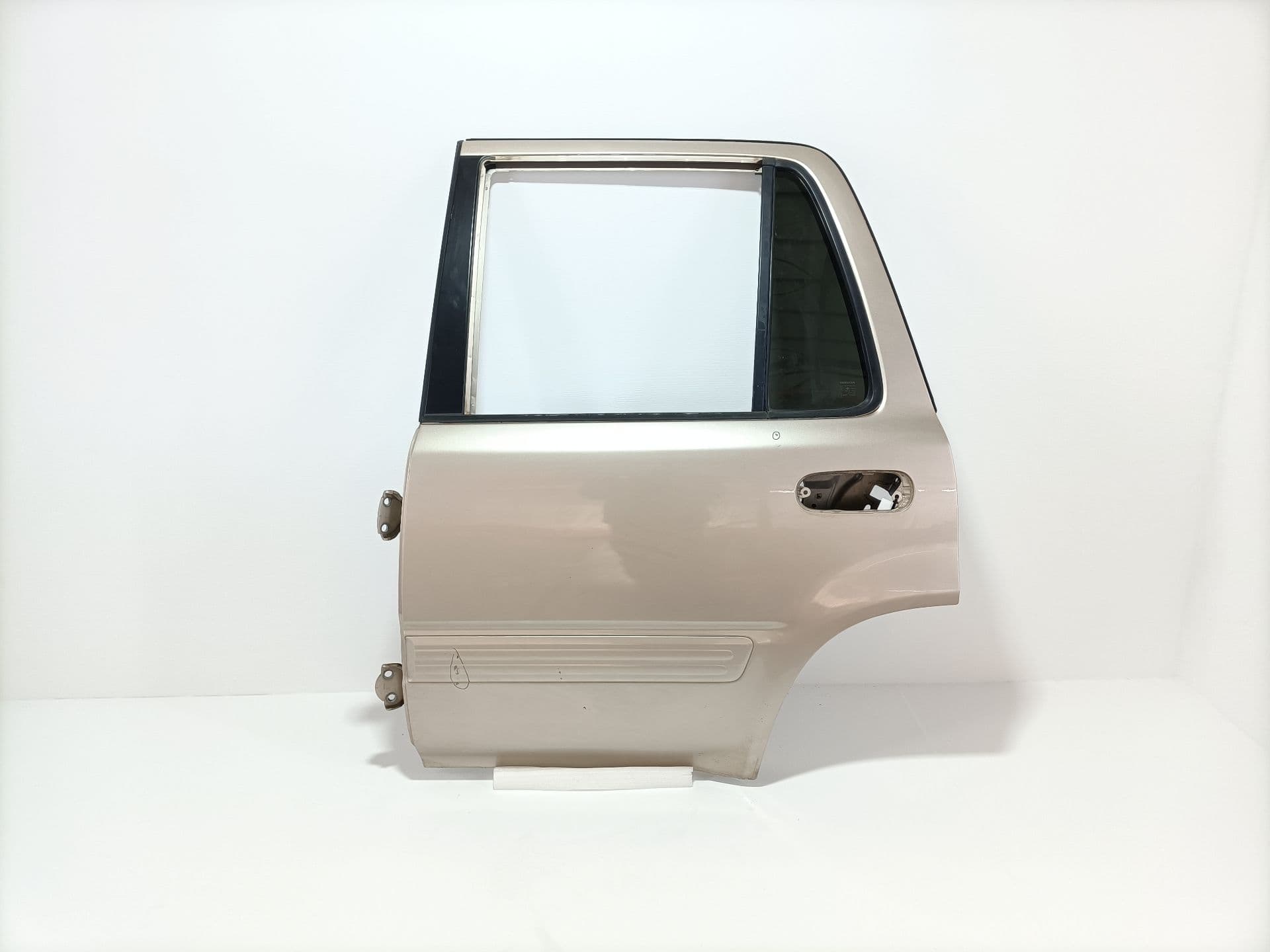 Puerta trasera izquierda HONDA CR-V (RD1/3)