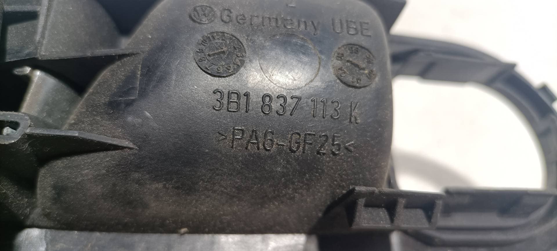 Maneta interior delantera izquierda VOLKSWAGEN GOLF IV BERLINA (1J1) 2
