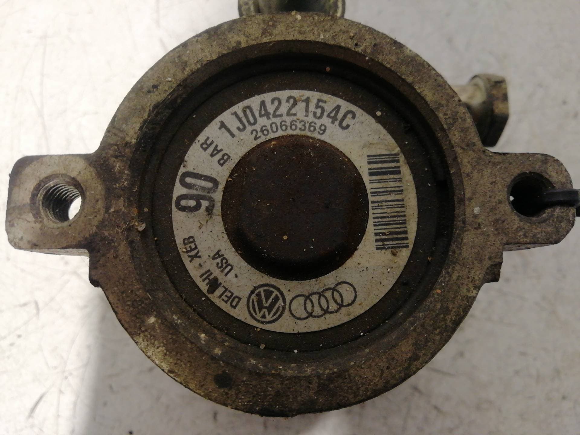 Bomba direccion VOLKSWAGEN GOLF IV BERLINA (1J1)