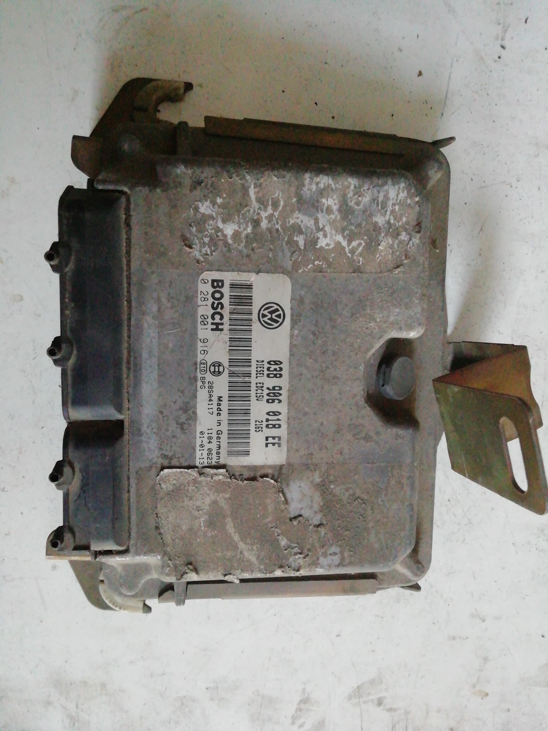 Centralita motor uce VOLKSWAGEN GOLF IV BERLINA (1J1)