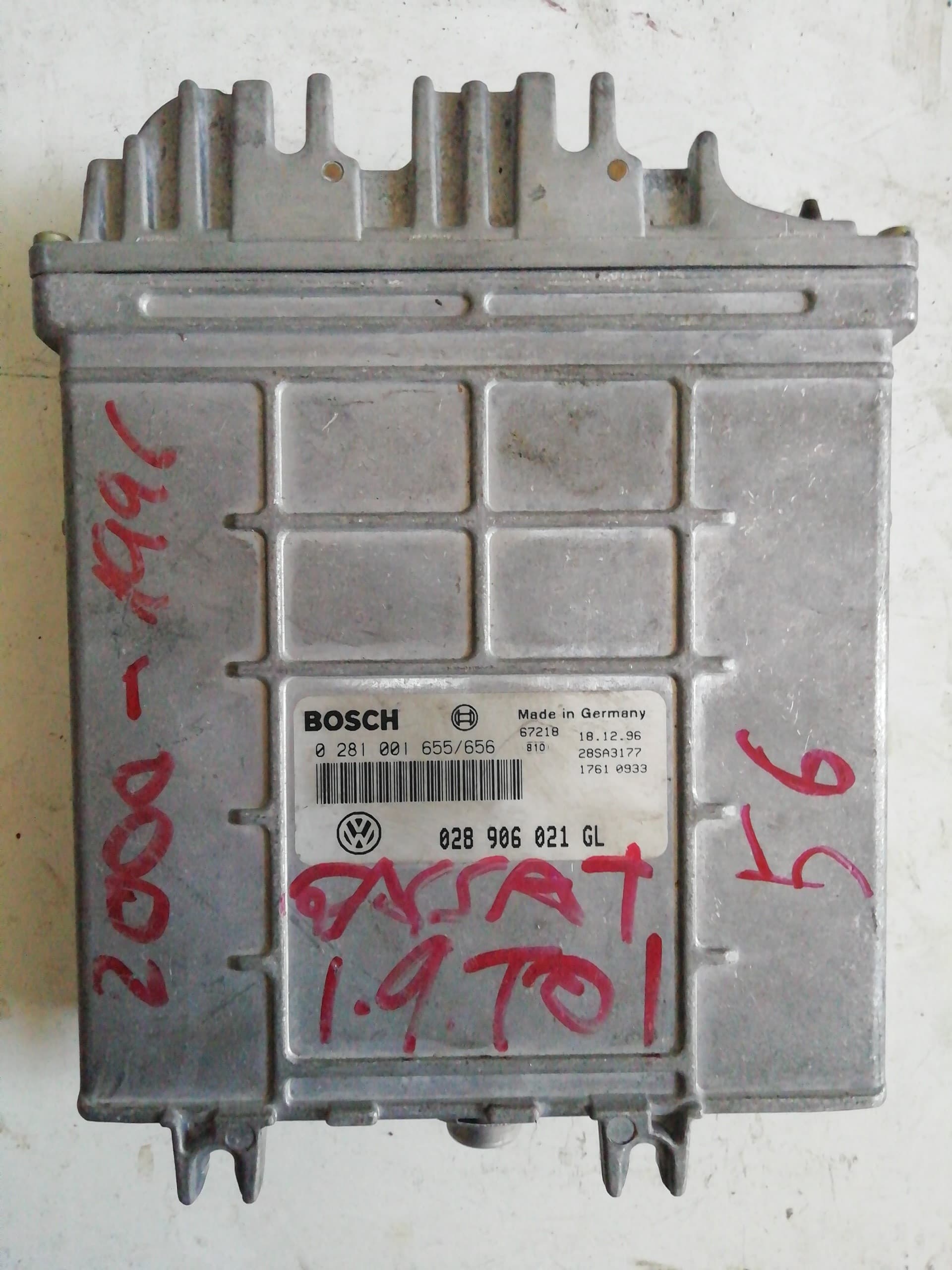 Centralita motor uce VOLKSWAGEN GOLF IV BERLINA (1J1)