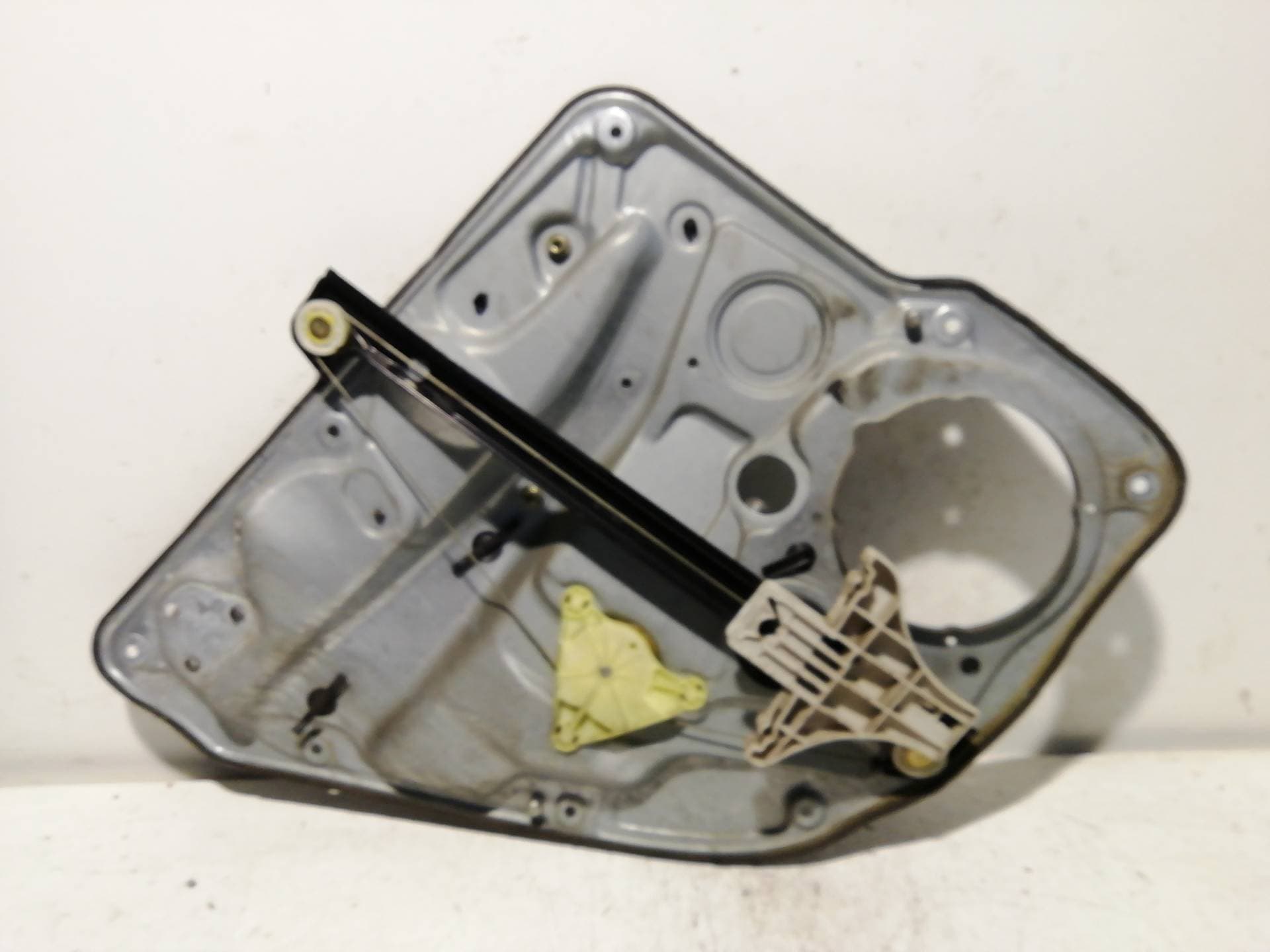 Elevalunas trasero derecho VOLKSWAGEN GOLF IV BERLINA (1J1) 3
