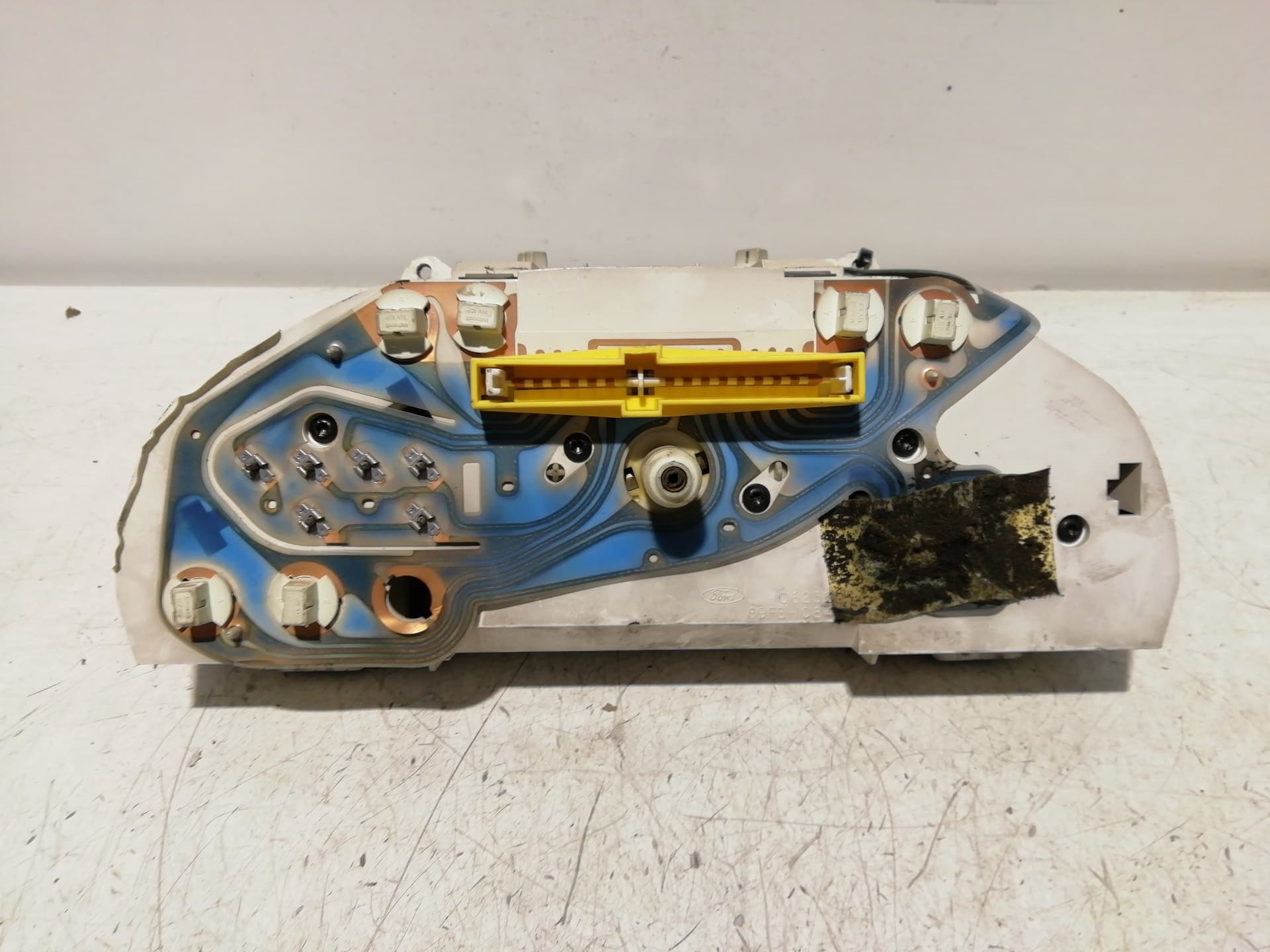 Cuadro instrumentos FORD FIESTA BERLINA 2