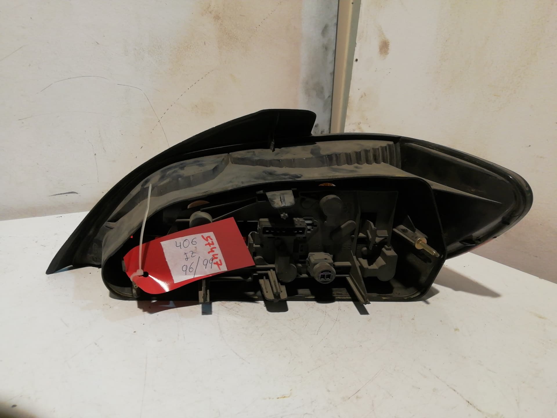 Piloto trasero izquierdo PEUGEOT 406 BREAK (S1/S2) 2