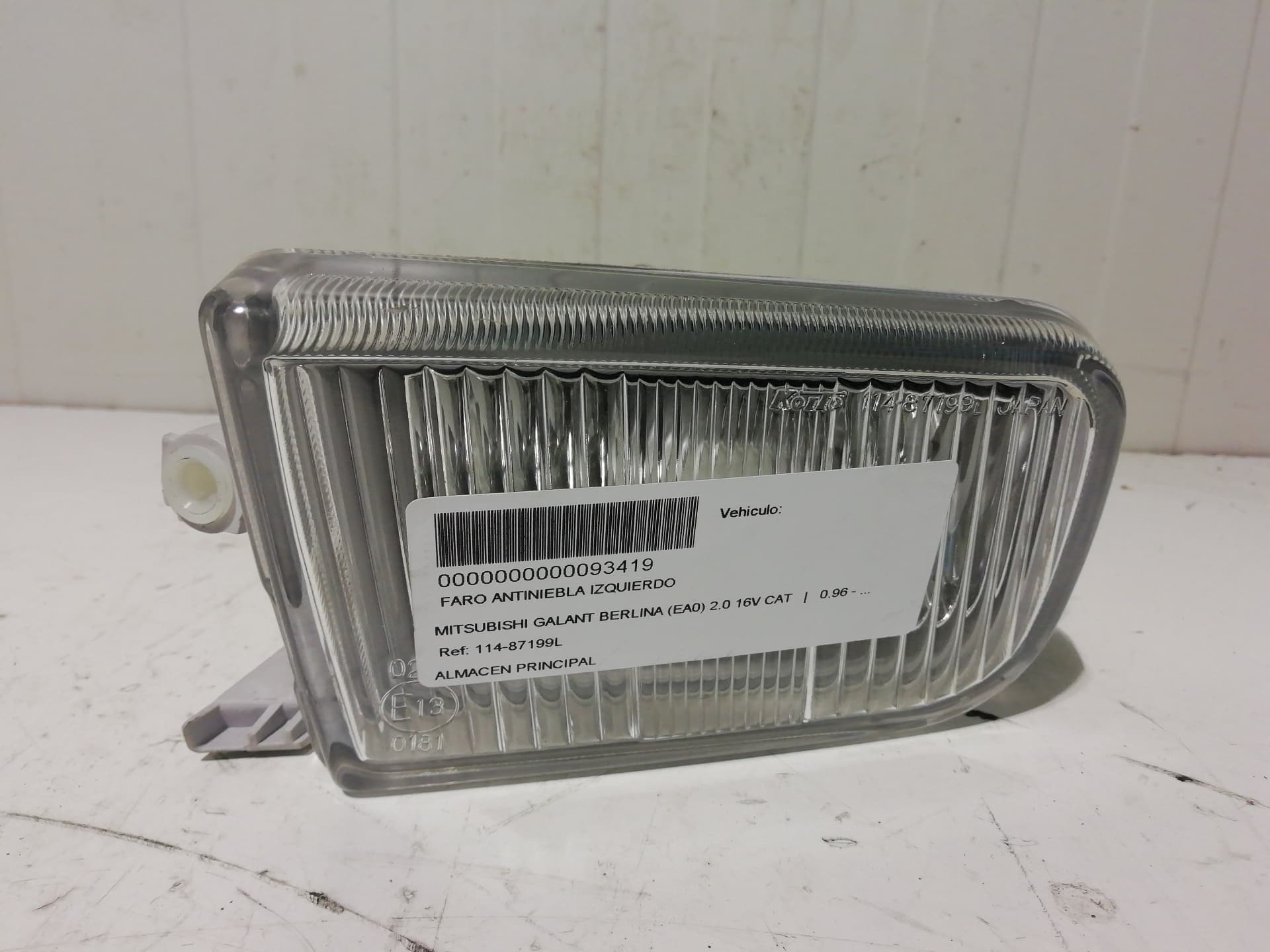 Faro antiniebla izquierdo MITSUBISHI GALANT BERLINA (E50)