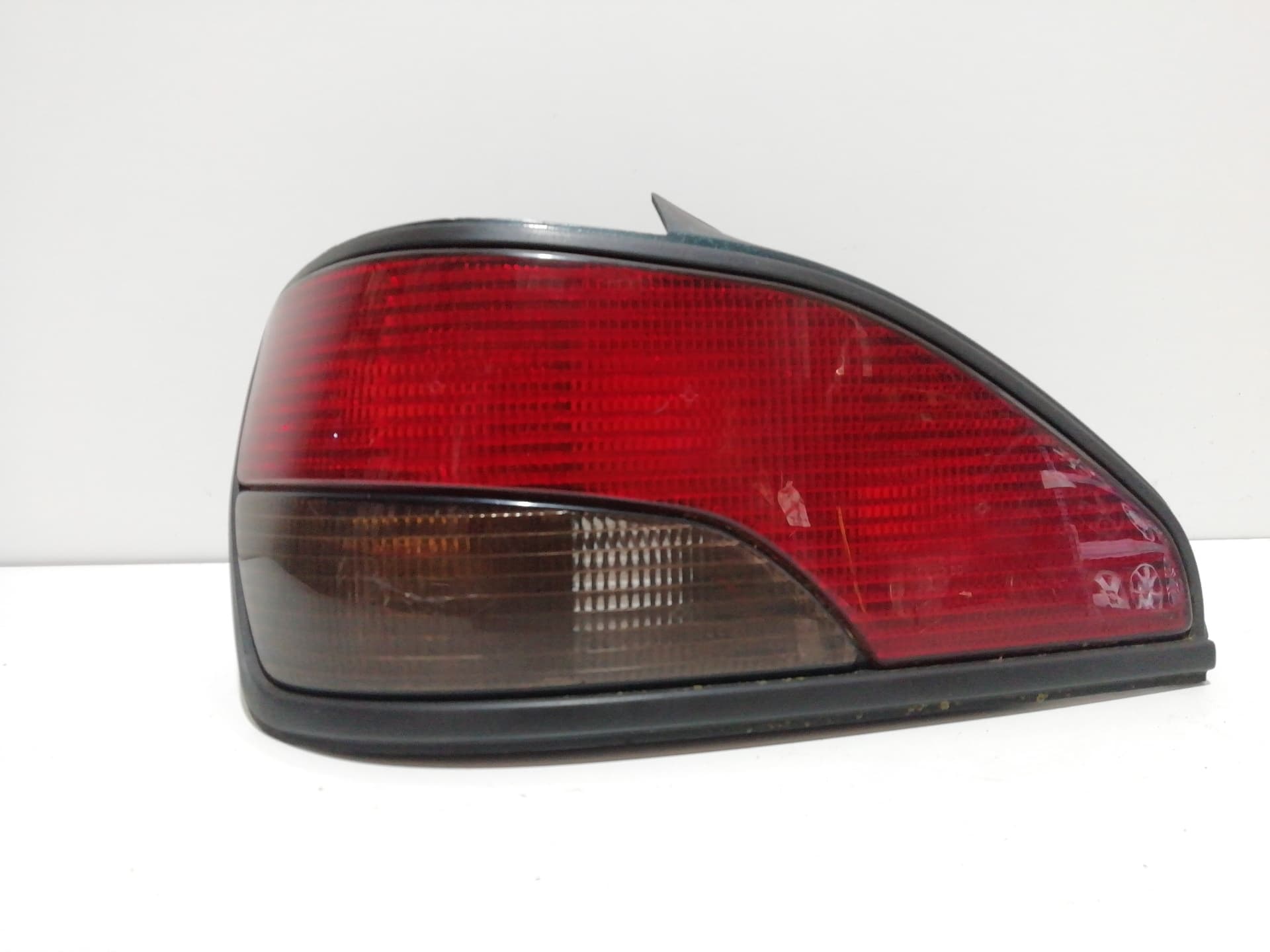 Piloto trasero izquierdo PEUGEOT 306 BERLINA 4 PUERTAS (S1)