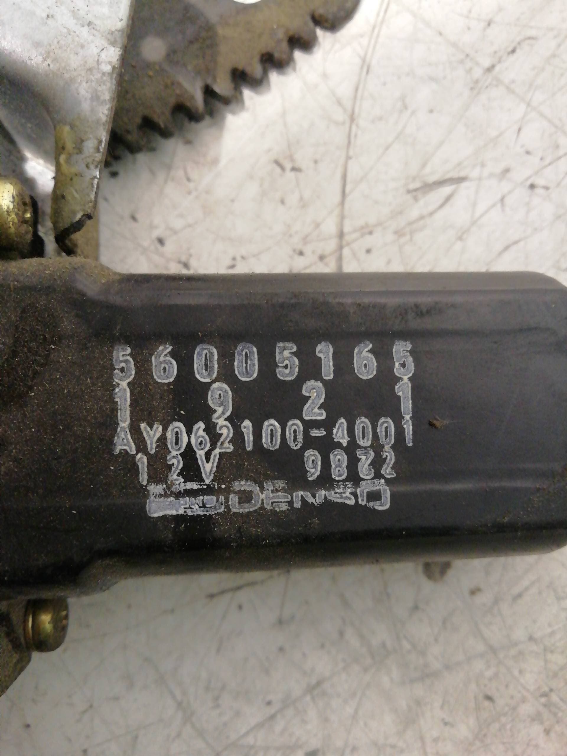 Motor elevalunas delantero izquierdo JEEP CHEROKEE (J) 2