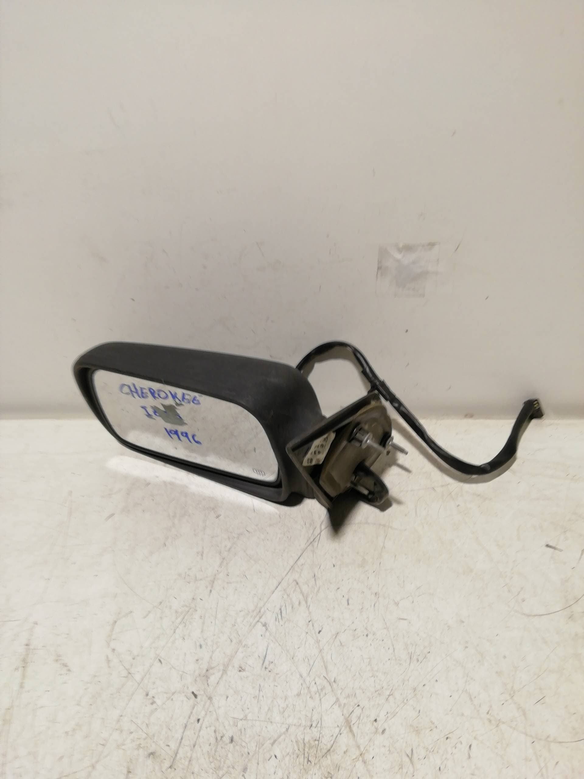 Retrovisor izquierdo JEEP CHEROKEE (J)