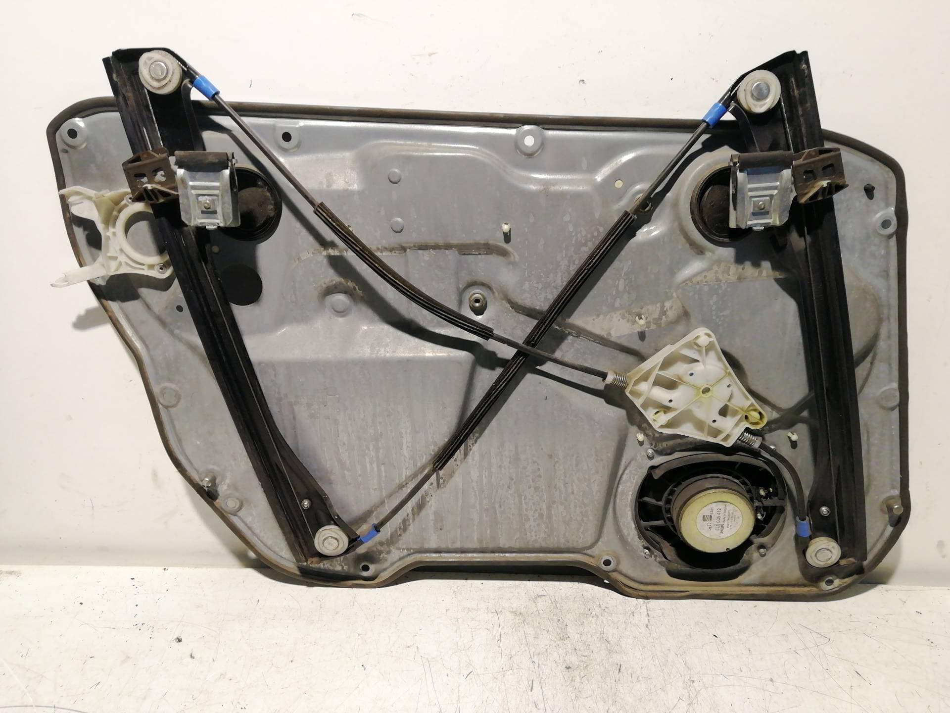 Elevalunas delantero derecho SEAT IBIZA (6K) 4