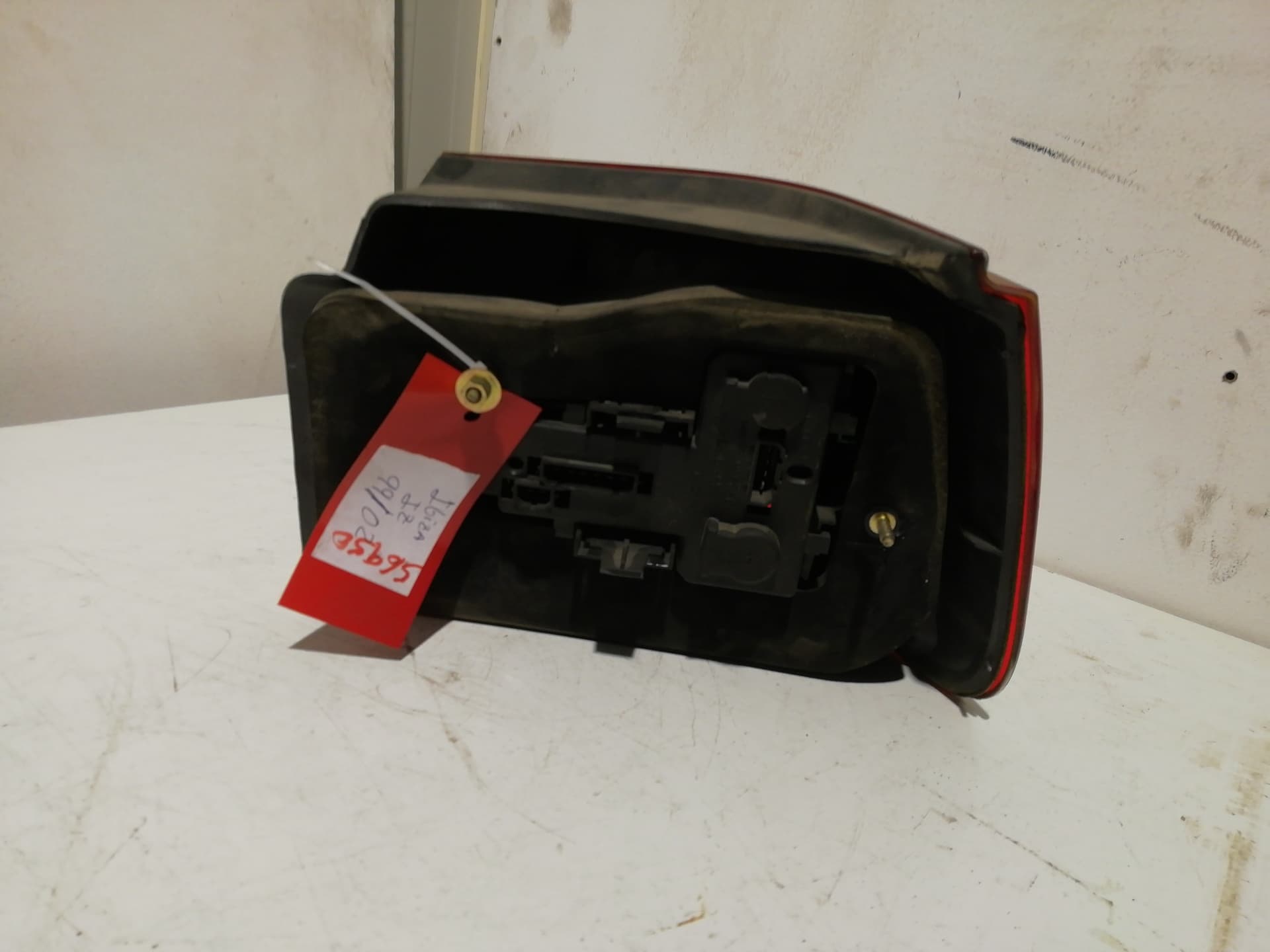 Piloto trasero izquierdo SEAT IBIZA (6K) 2