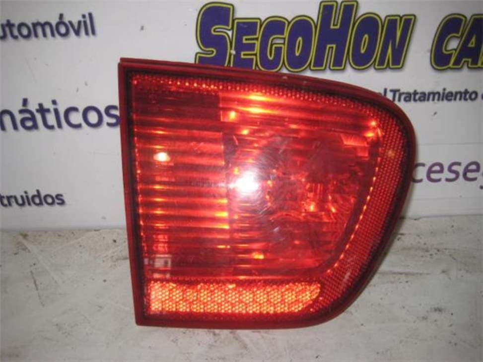 Piloto trasero izquierdo SEAT IBIZA (6K)