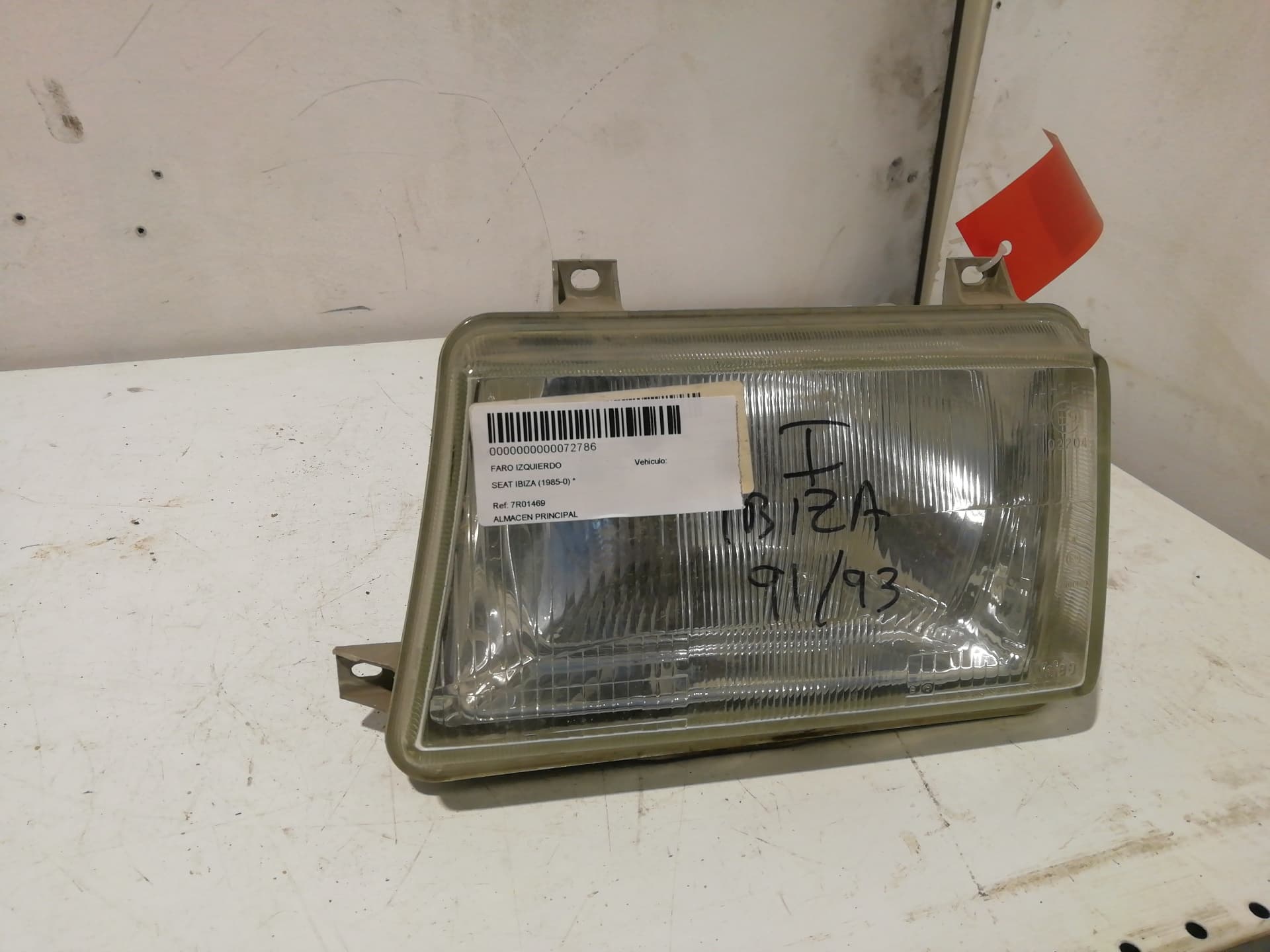 Faro izquierdo SEAT IBIZA (6K)