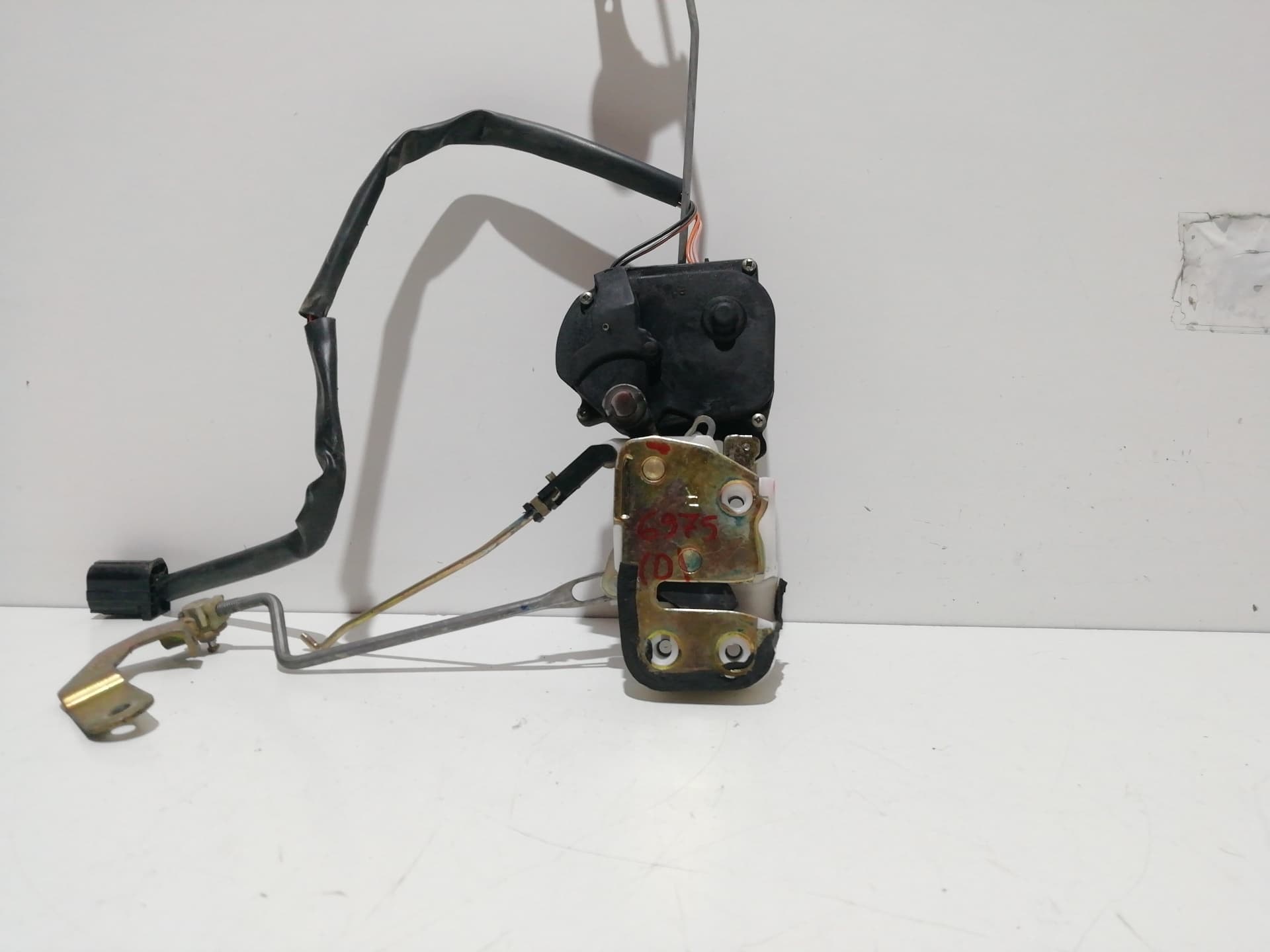 Cerradura puerta delantera derecha MG SERIE 800 (RS) 3