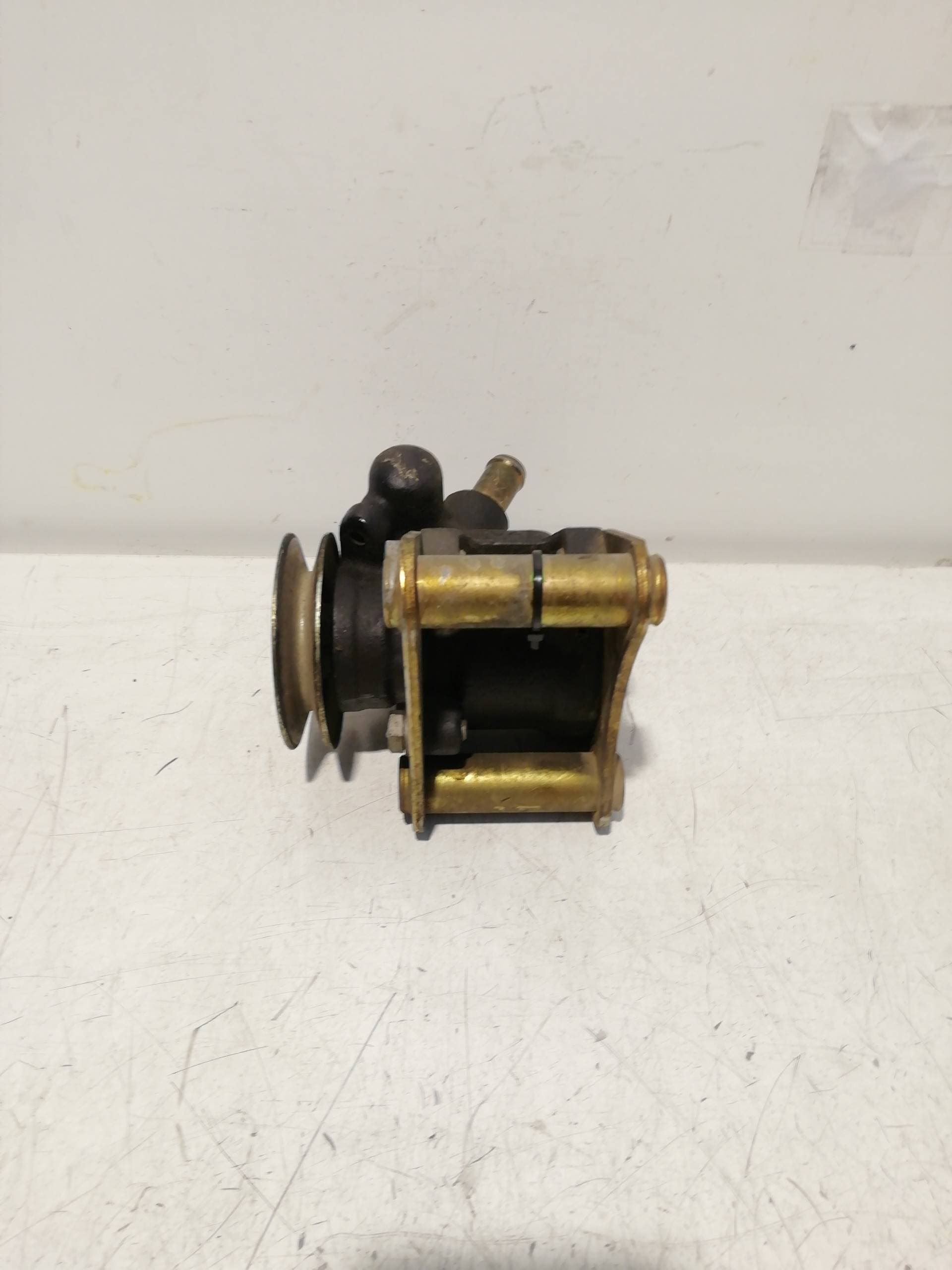 Bomba direccion PEUGEOT 205 BERLINA 3