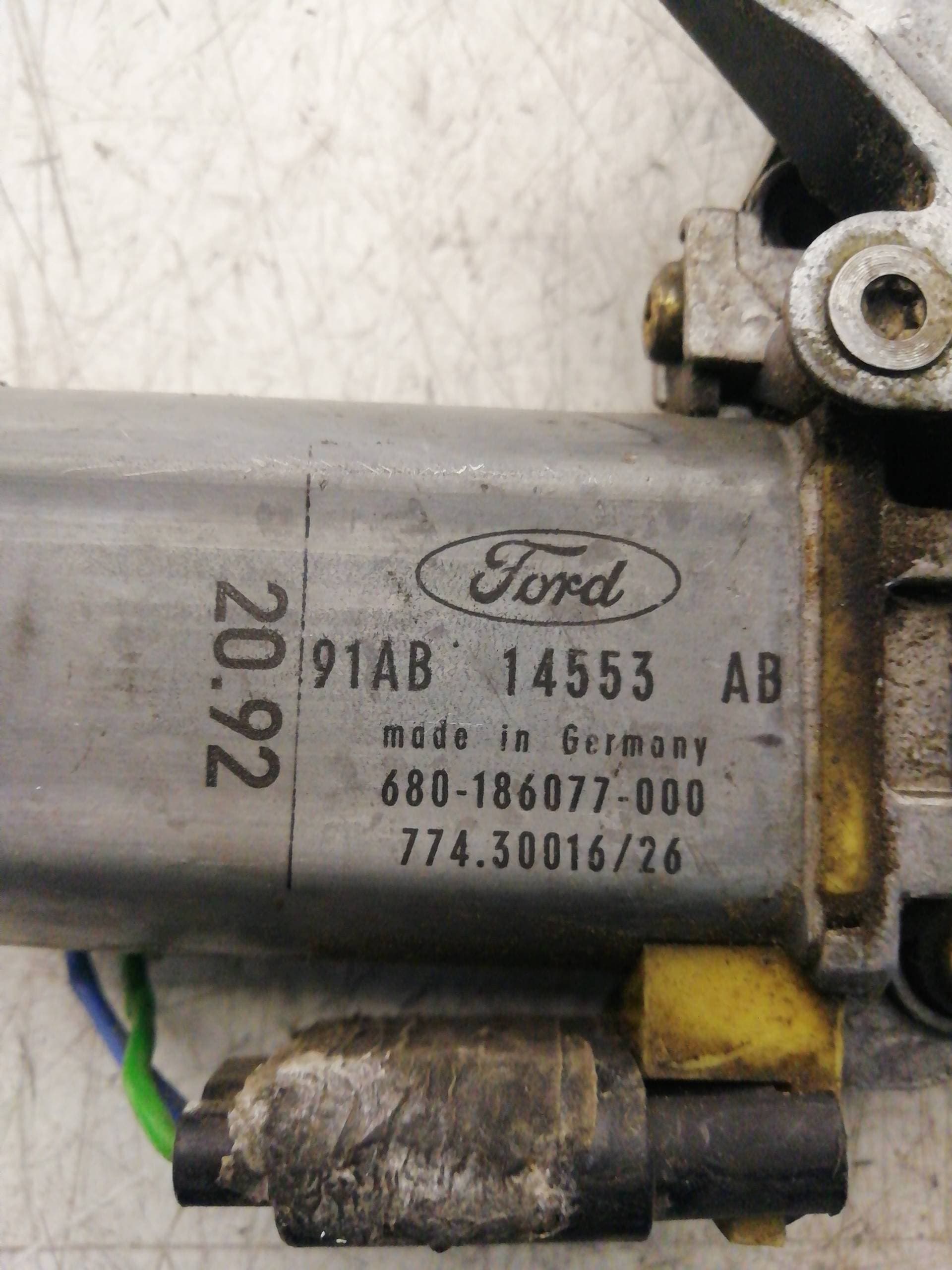 Elevalunas delantero derecho FORD ORION 3