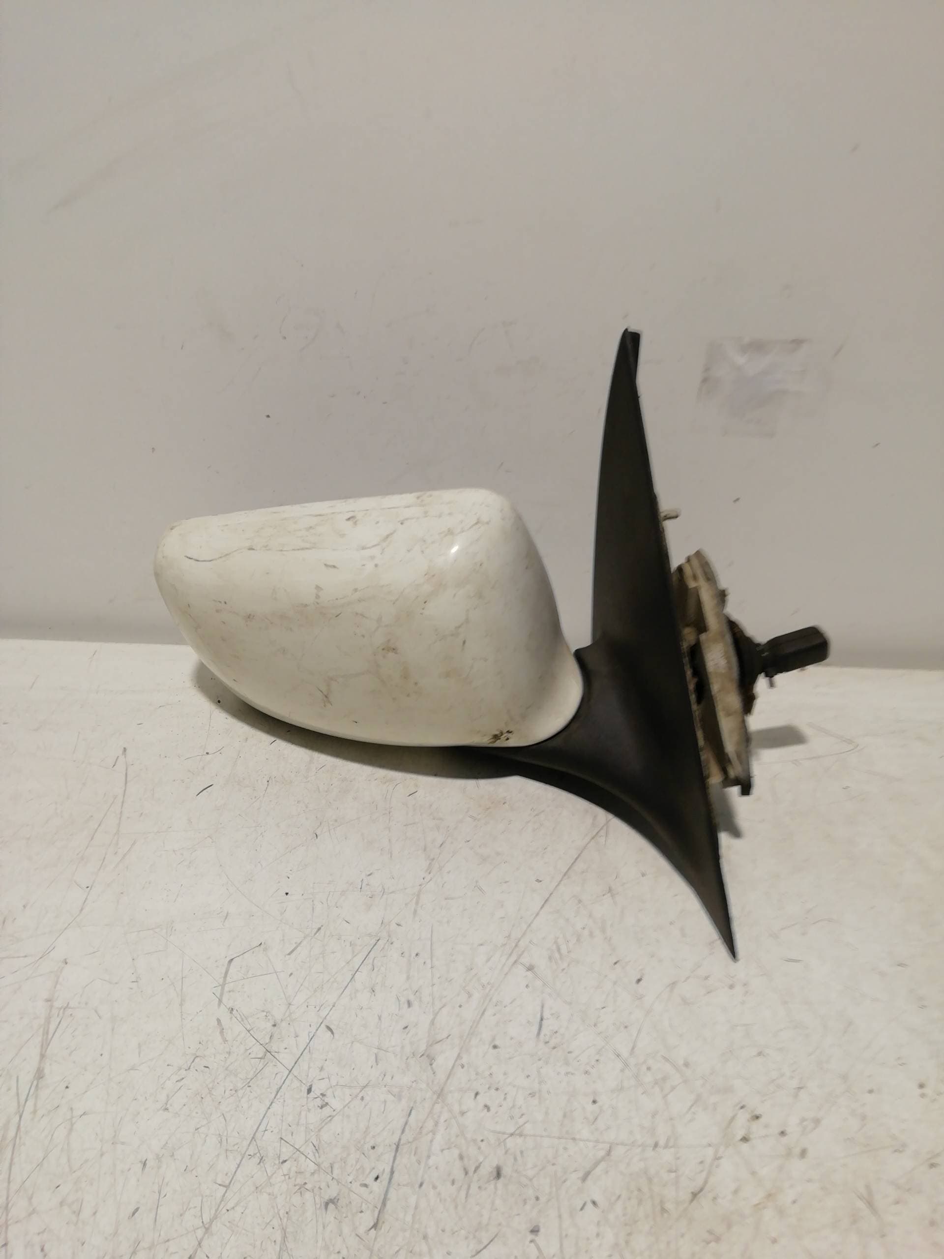 Retrovisor derecho FORD ORION 2