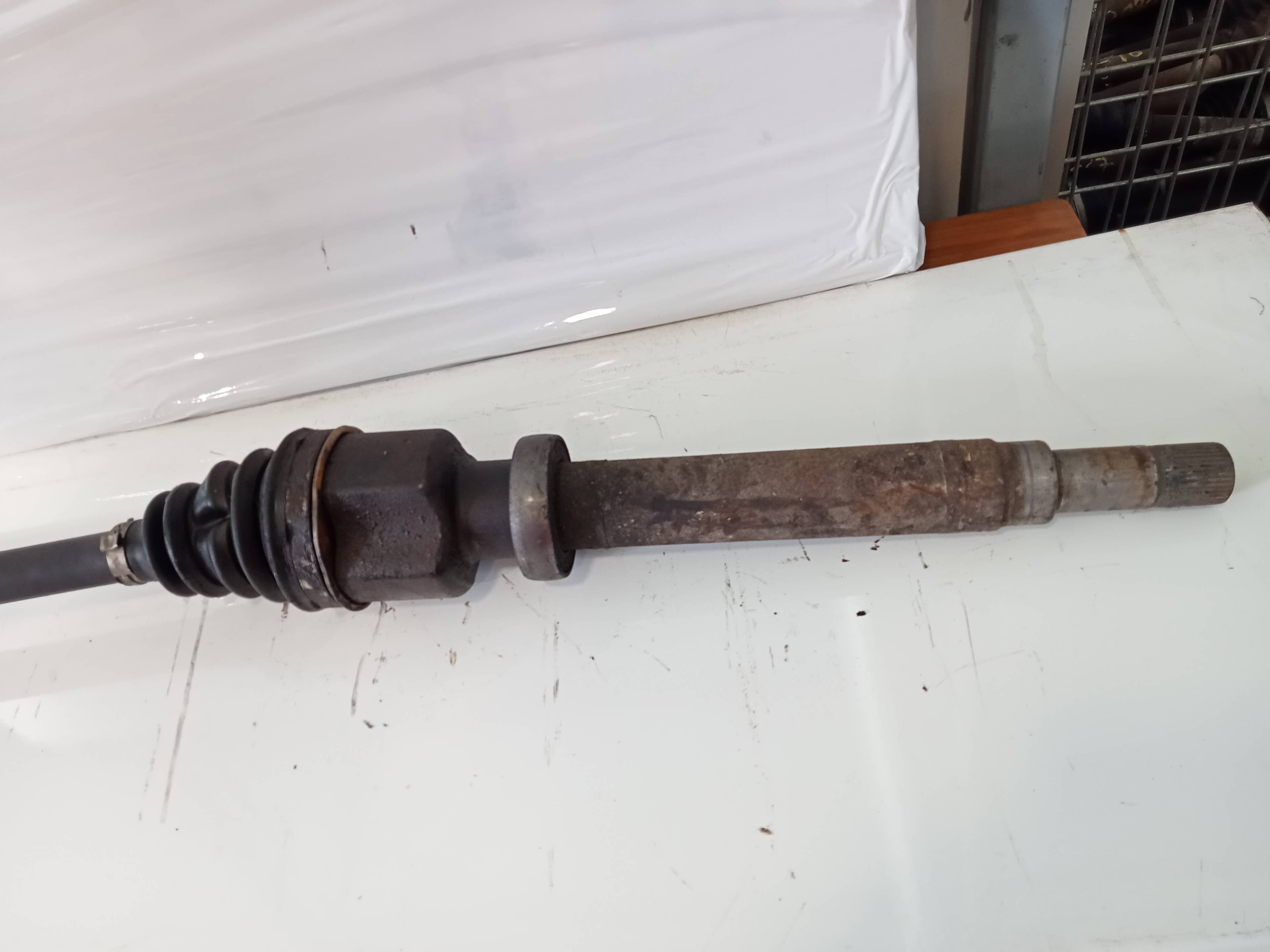 Transmision delantera derecha FORD TRANSIT BUS 1995 4