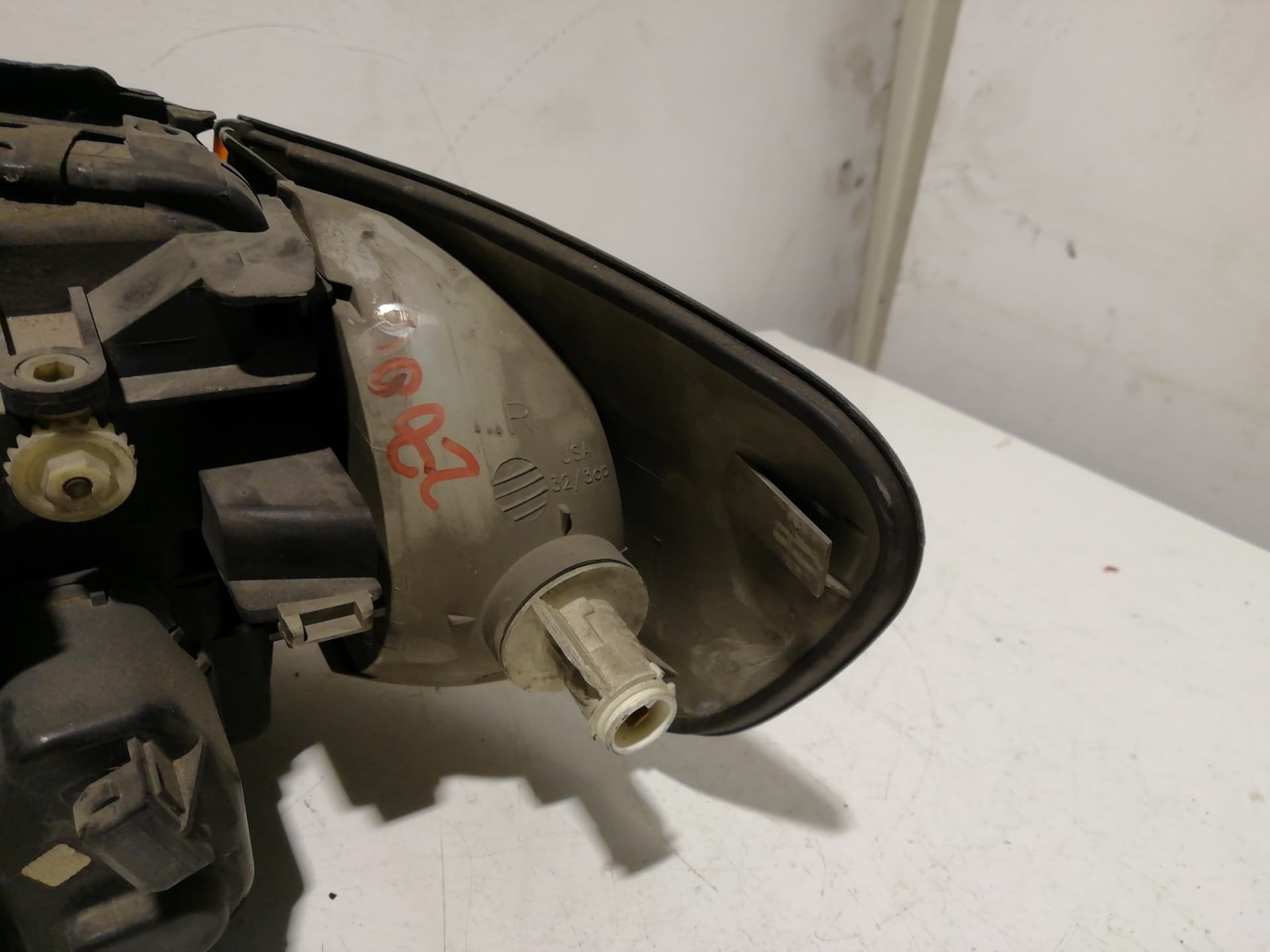 Recambio AUDI 100 BERLINA (C4) ref. 4A0953050 2