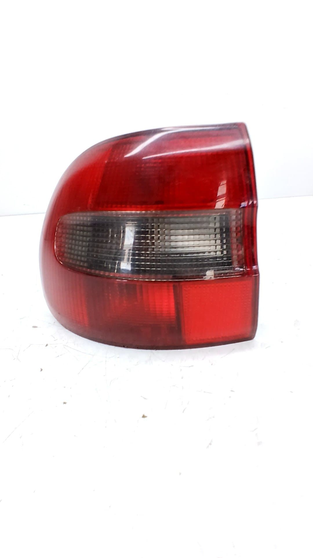 Piloto trasero izquierdo VOLVO V40 STATION WAGON (645)