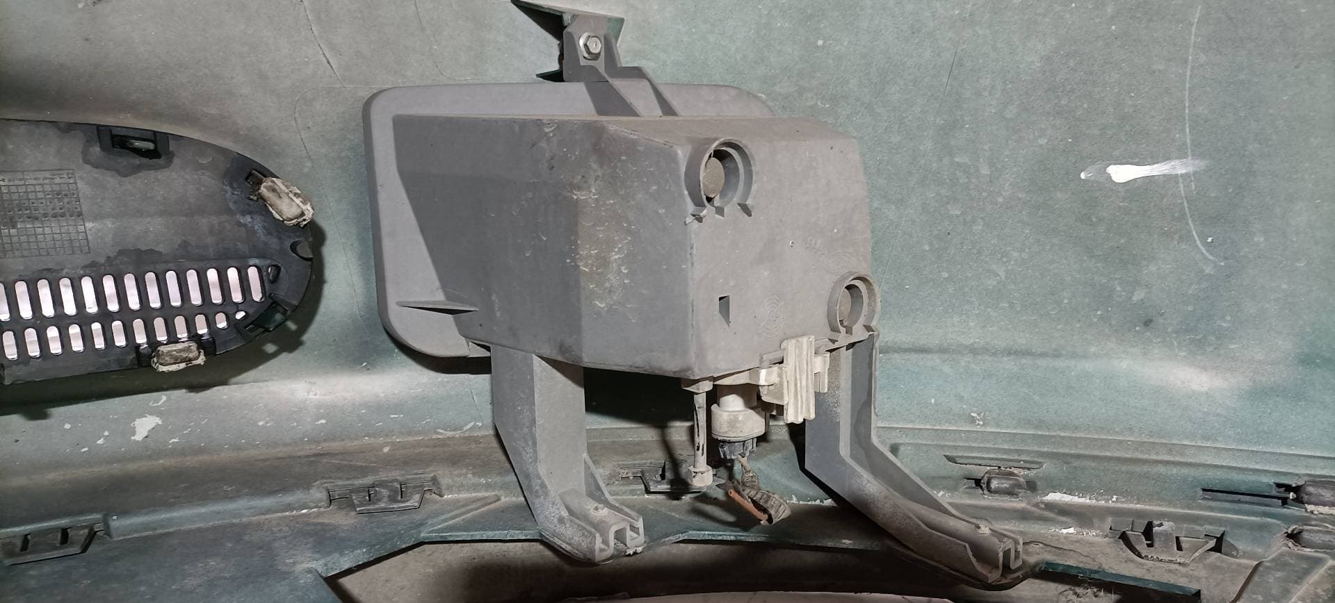Faro antiniebla derecho OPEL VECTRA B CARAVAN 2