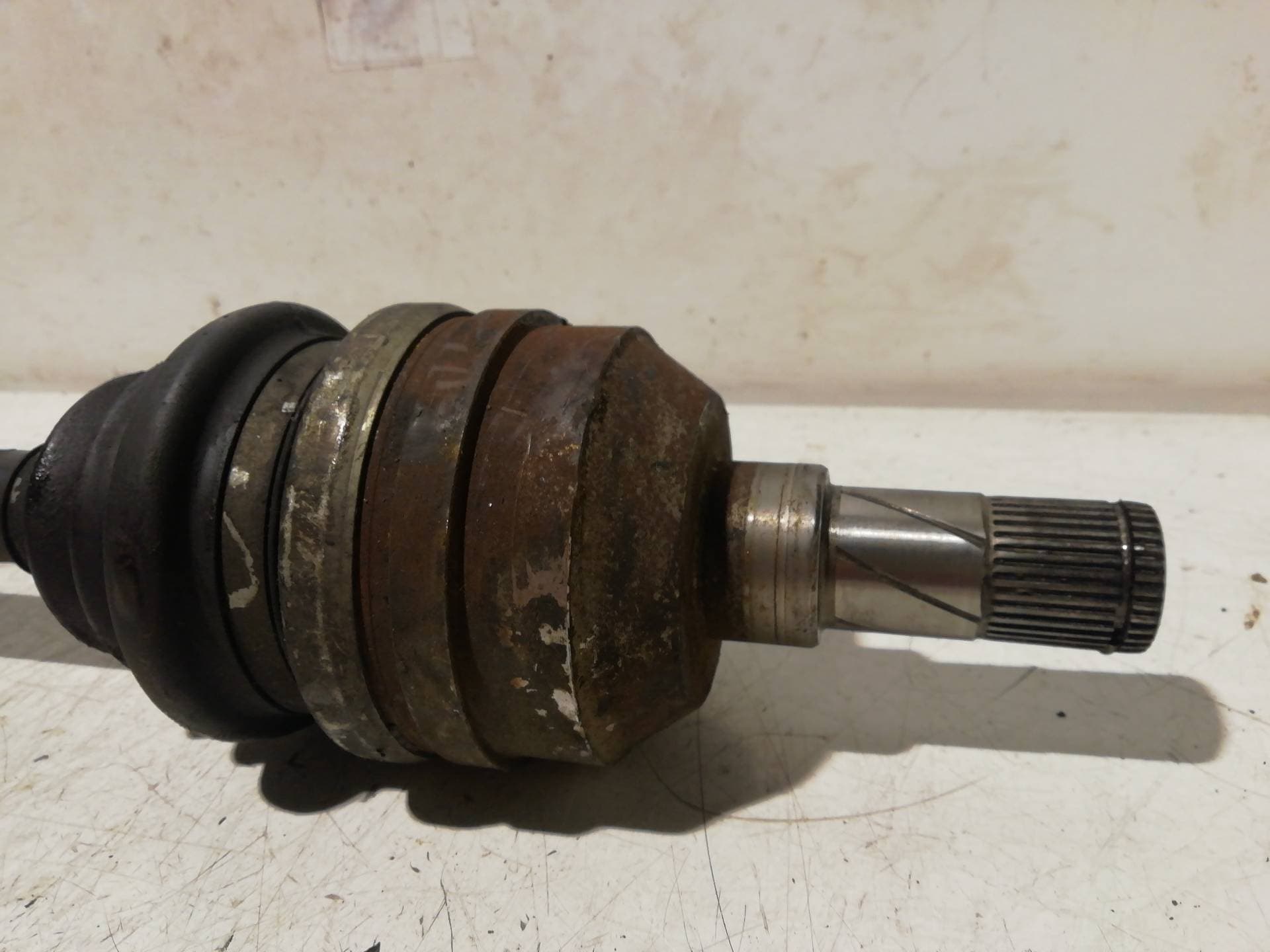 Transmision delantera izquierda OPEL VECTRA B CARAVAN 3