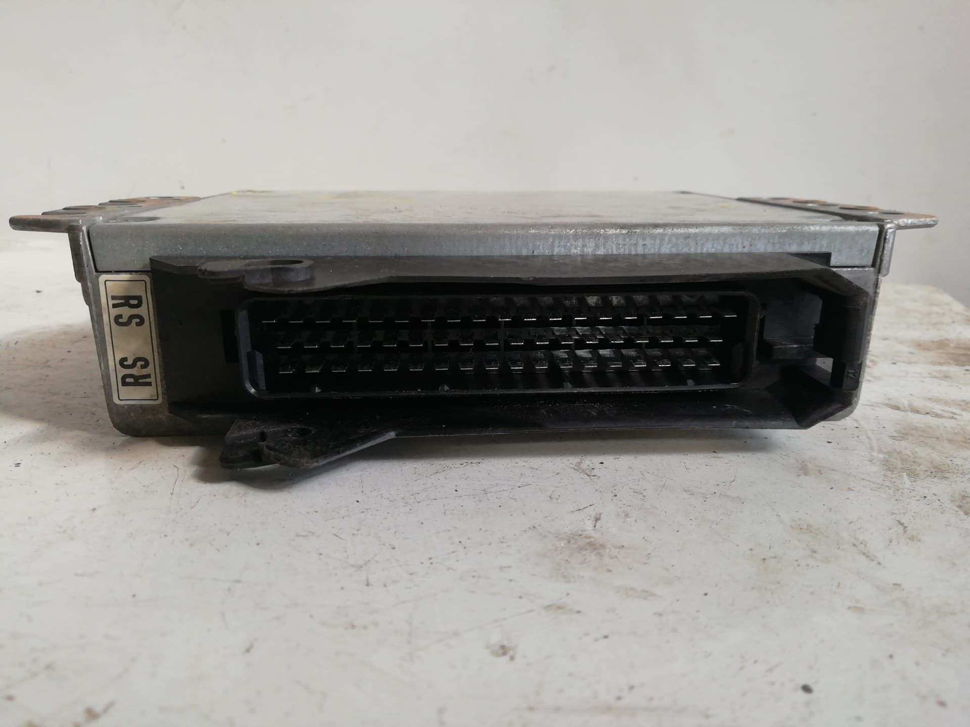 Centralita motor uce OPEL VECTRA B CARAVAN 3