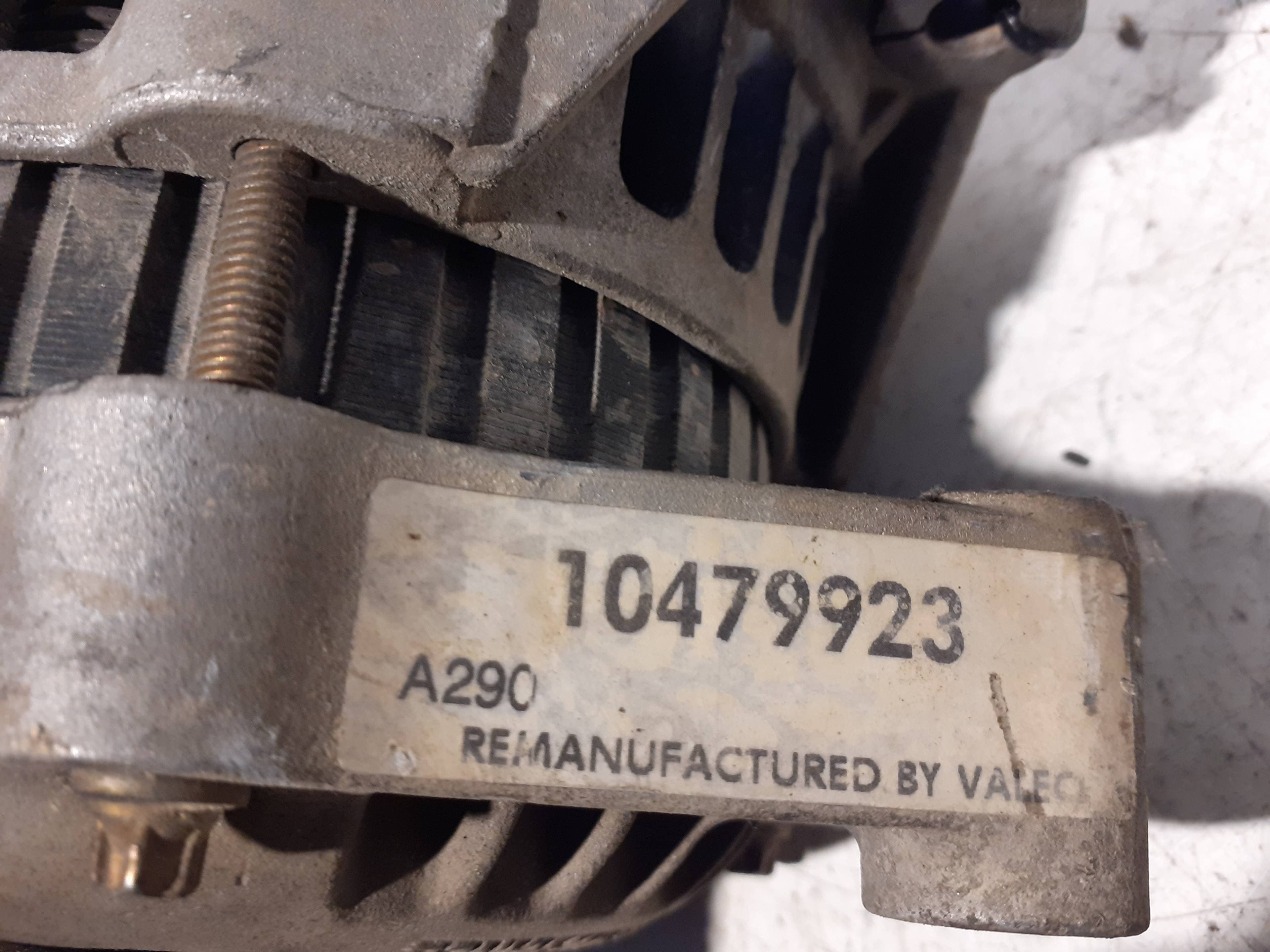 Alternador OPEL VECTRA B CARAVAN 2