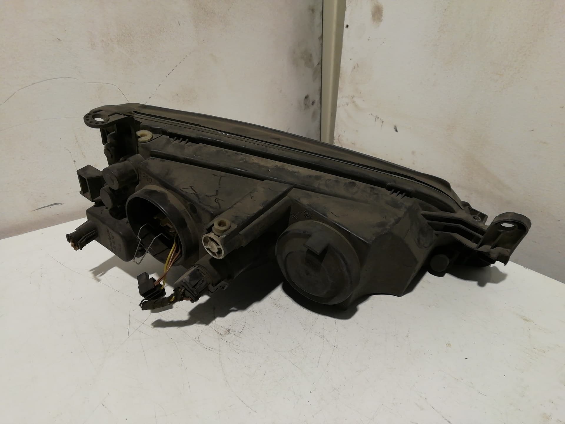 Faro izquierdo OPEL VECTRA B CARAVAN 2