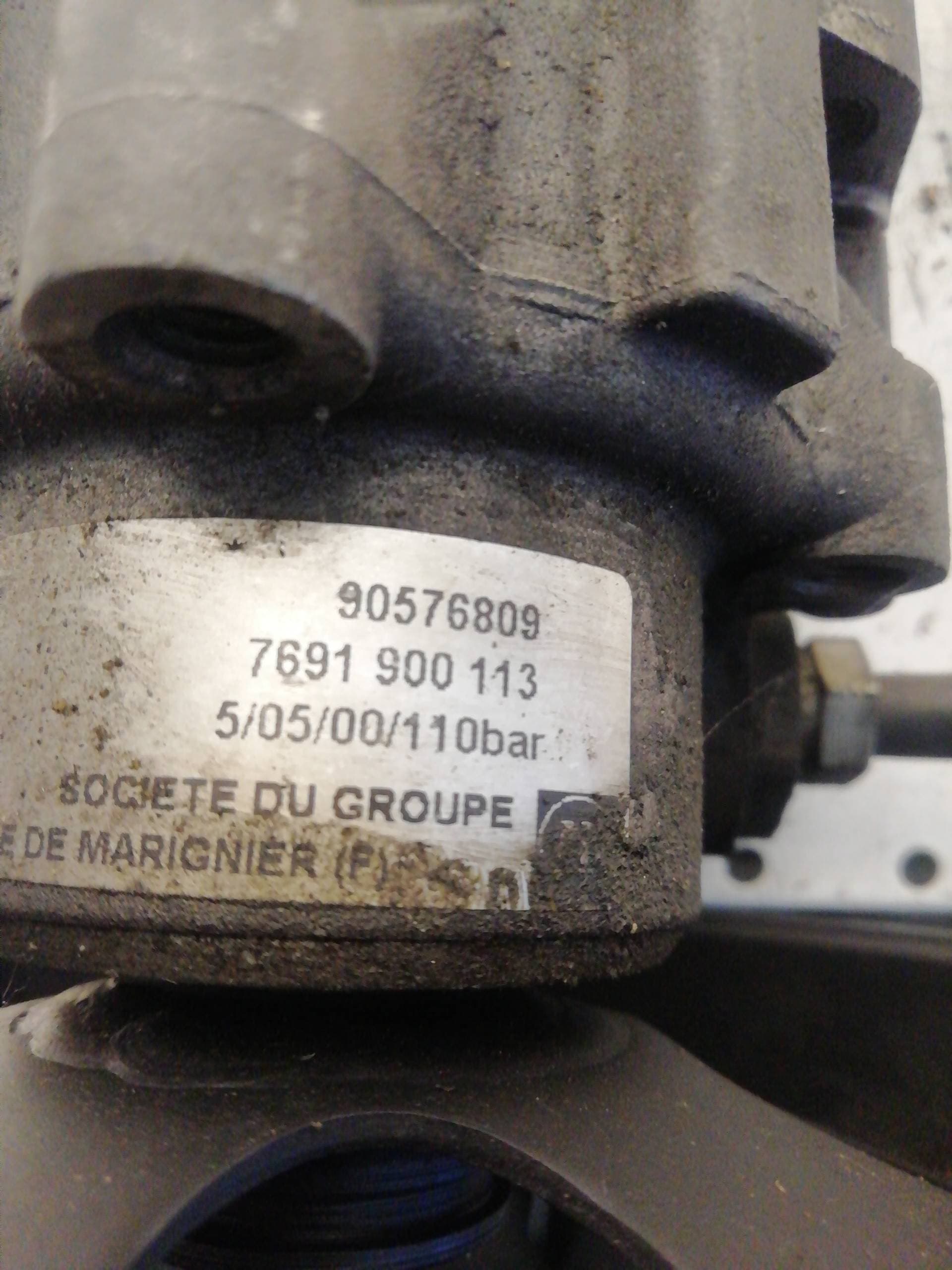 Bomba direccion OPEL VECTRA B CARAVAN