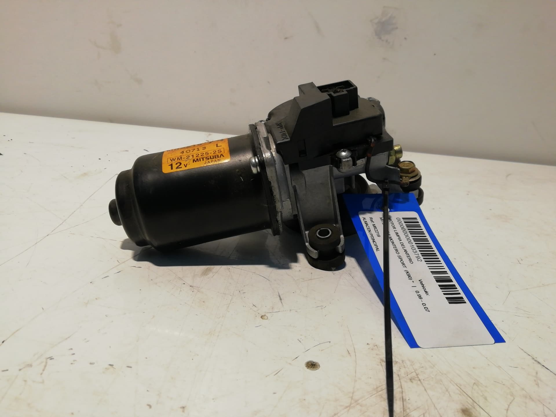 Motor limpia delantero MITSUBISHI MONTERO SPORT (K90)
