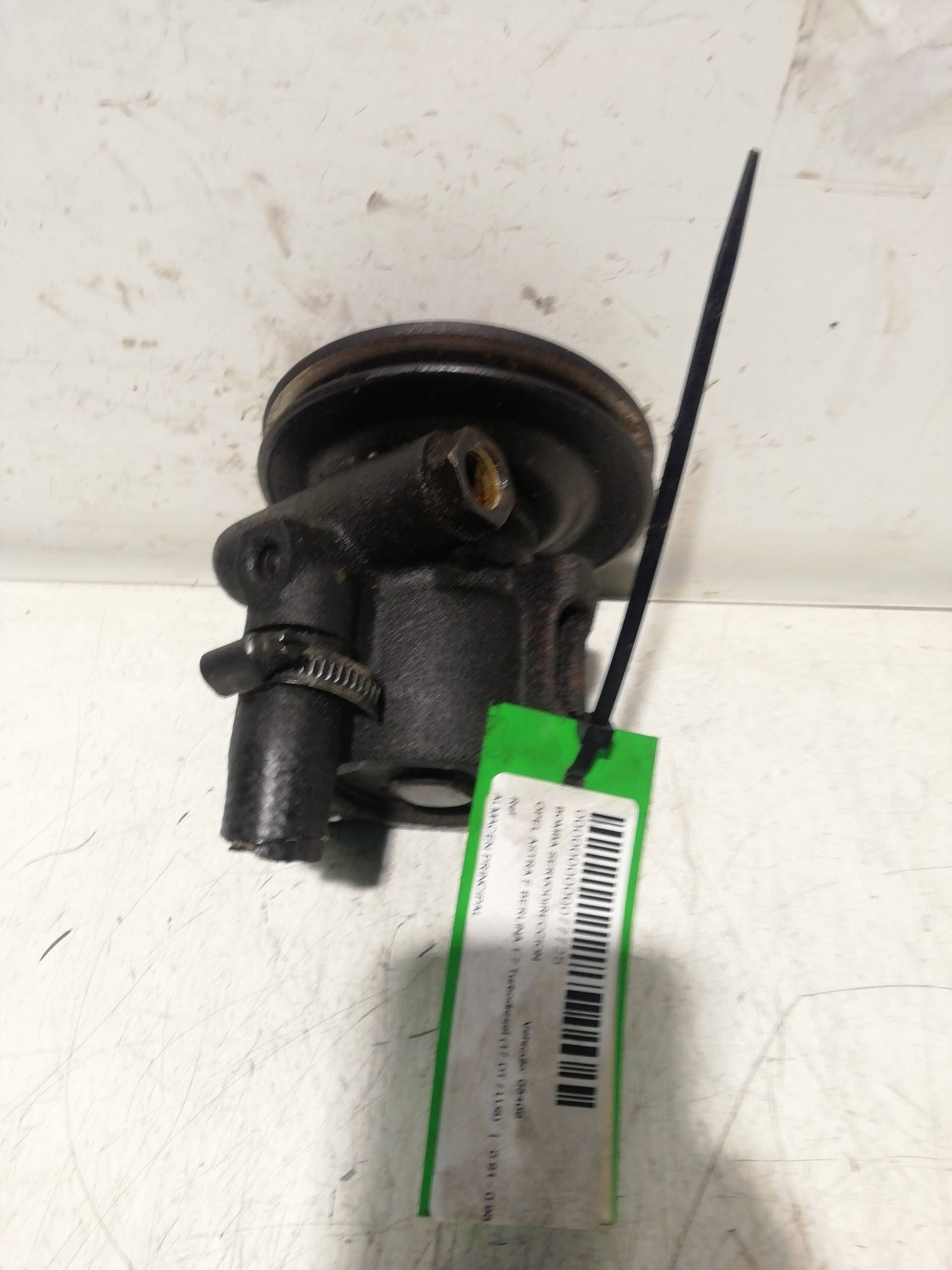 Bomba direccion OPEL ASTRA F BERLINA 4
