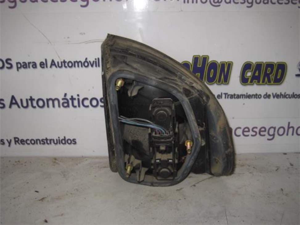Piloto trasero izquierdo RENAULT SAFRANE (B54) 2